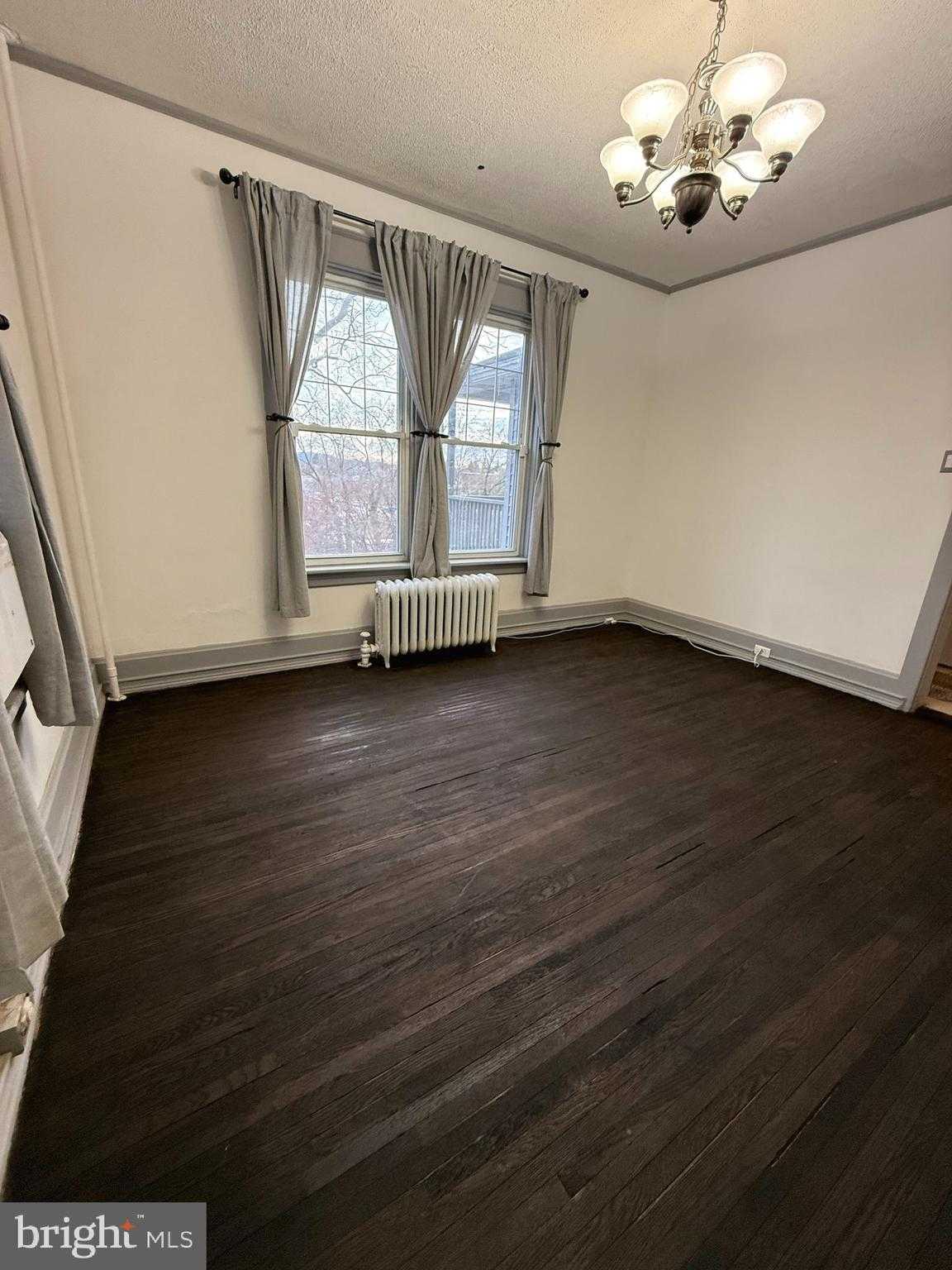 226 Walnut St photo 6