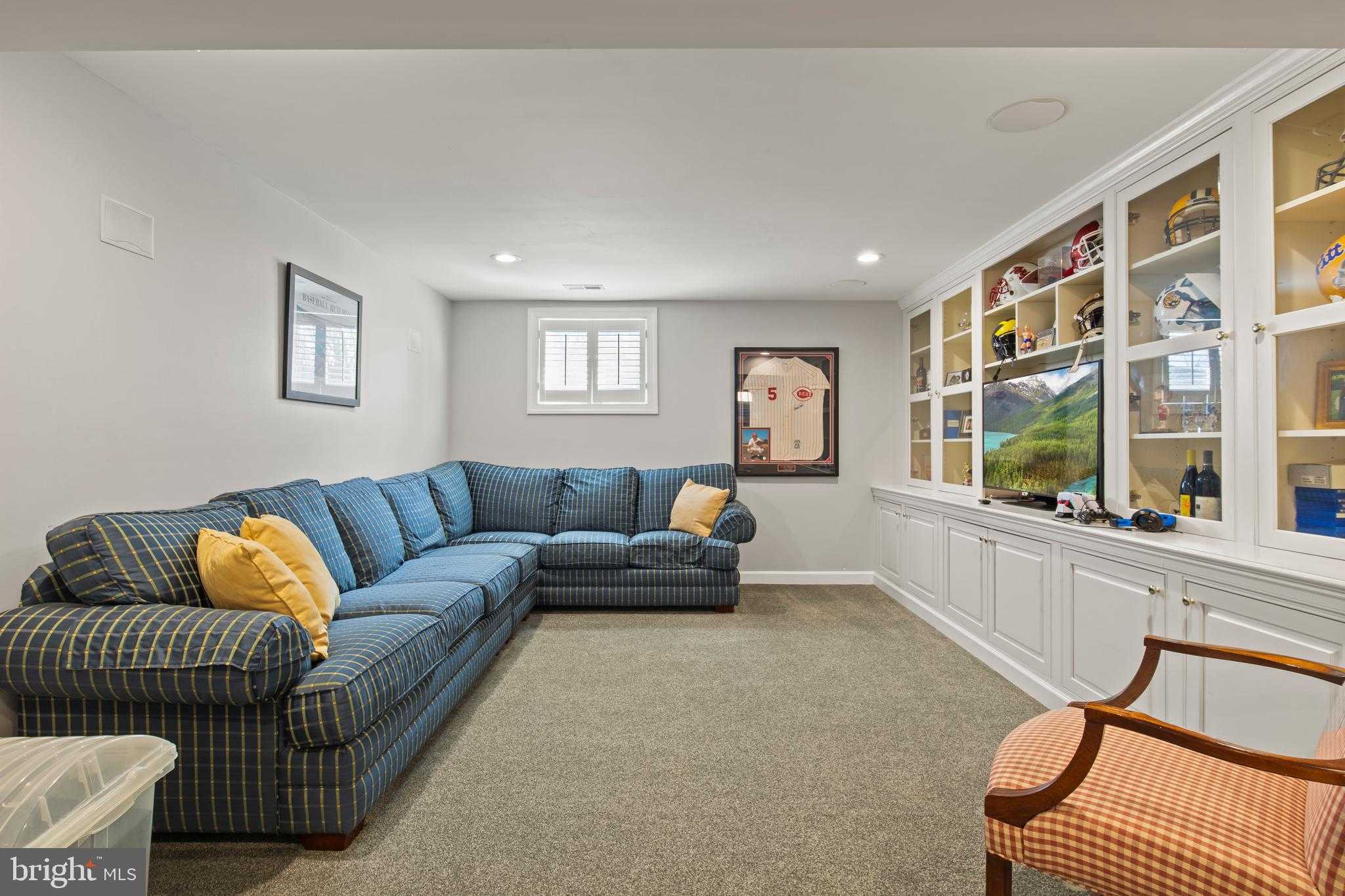 9204 Lindale Dr photo 49