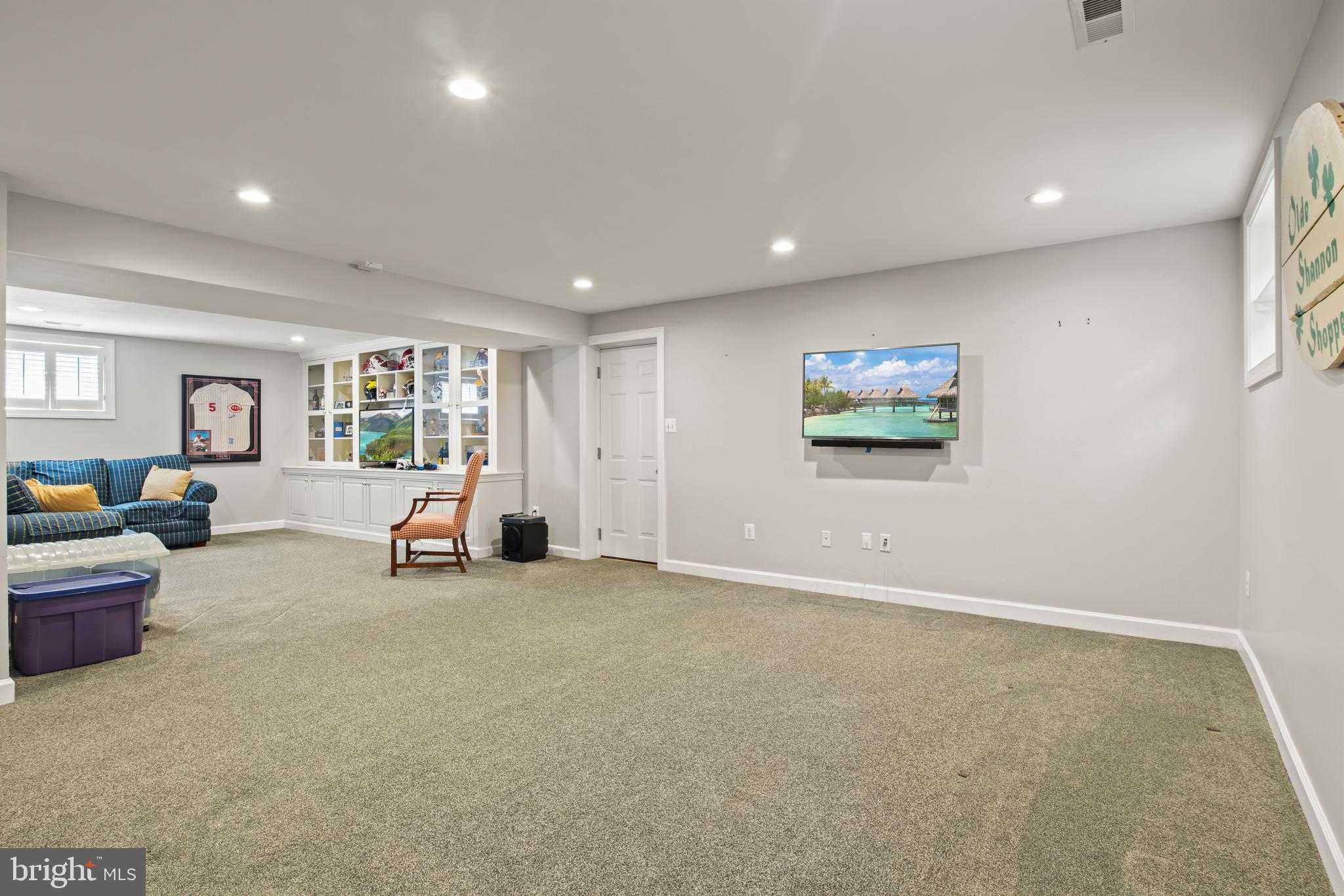 9204 Lindale Dr photo 50