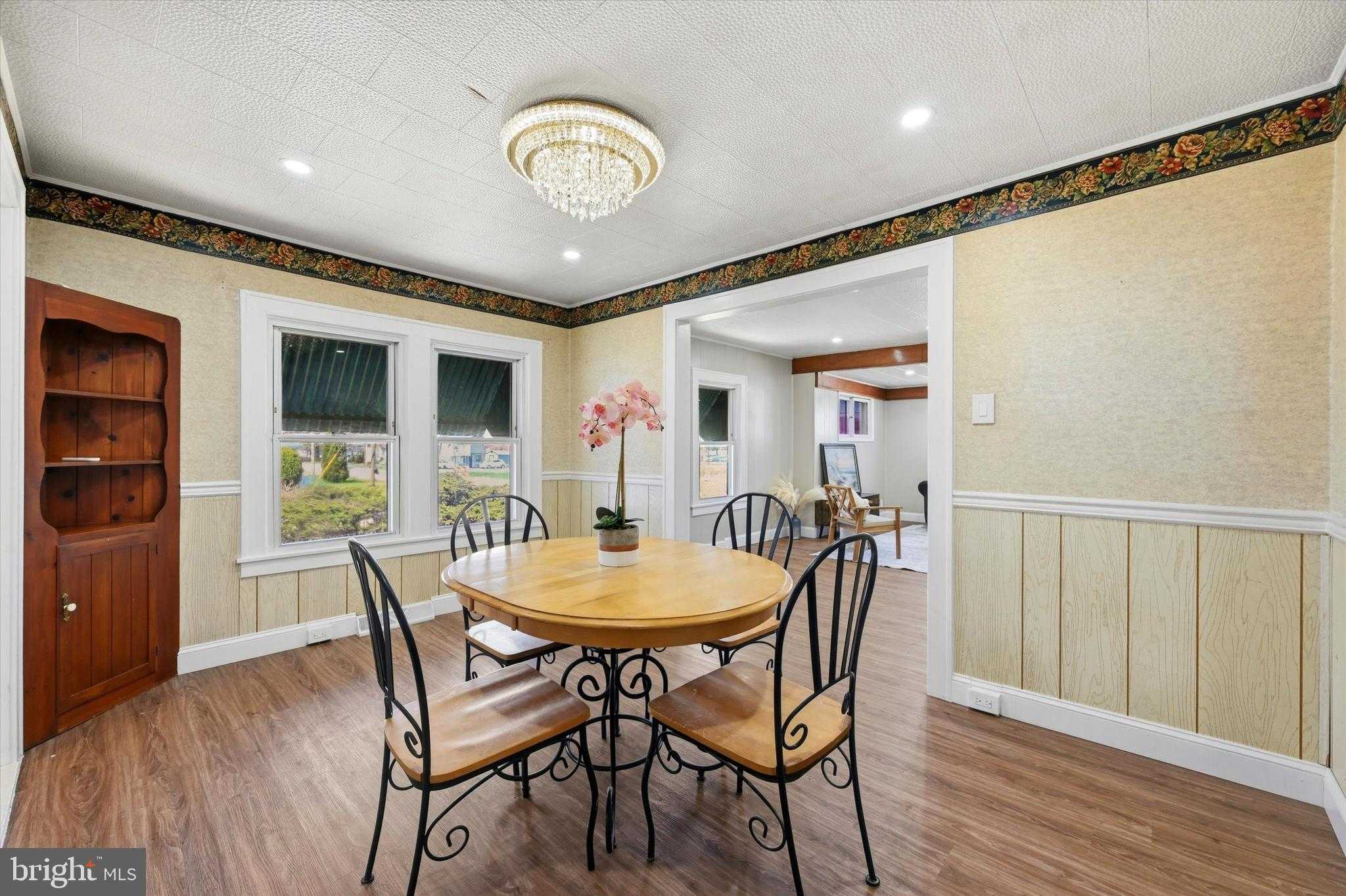 524 Bethel Ave photo 5