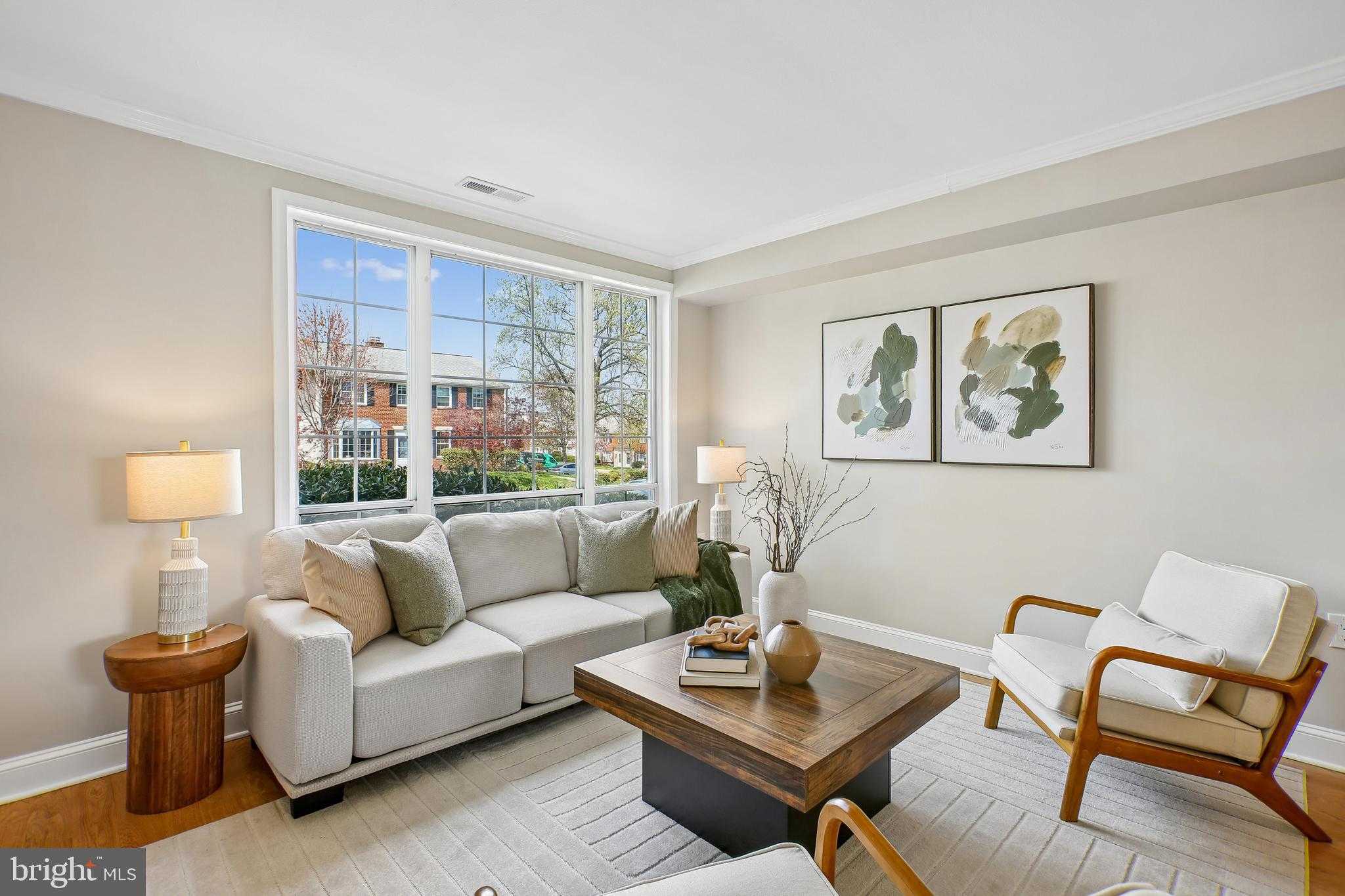 2311 N Dearing St photo 5