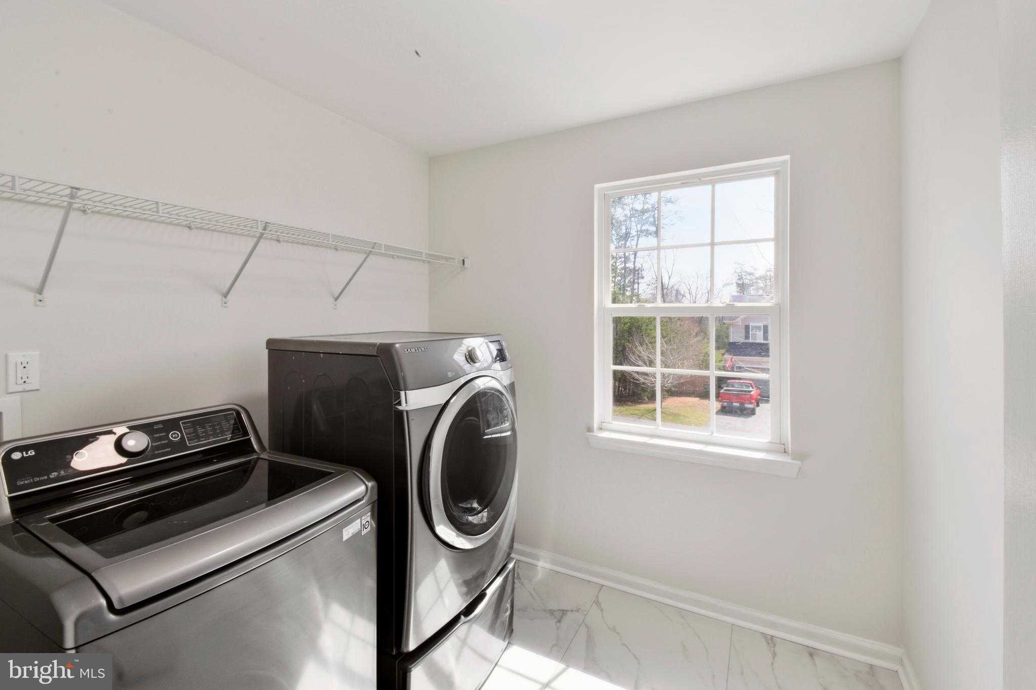 40 Robins CT photo 26