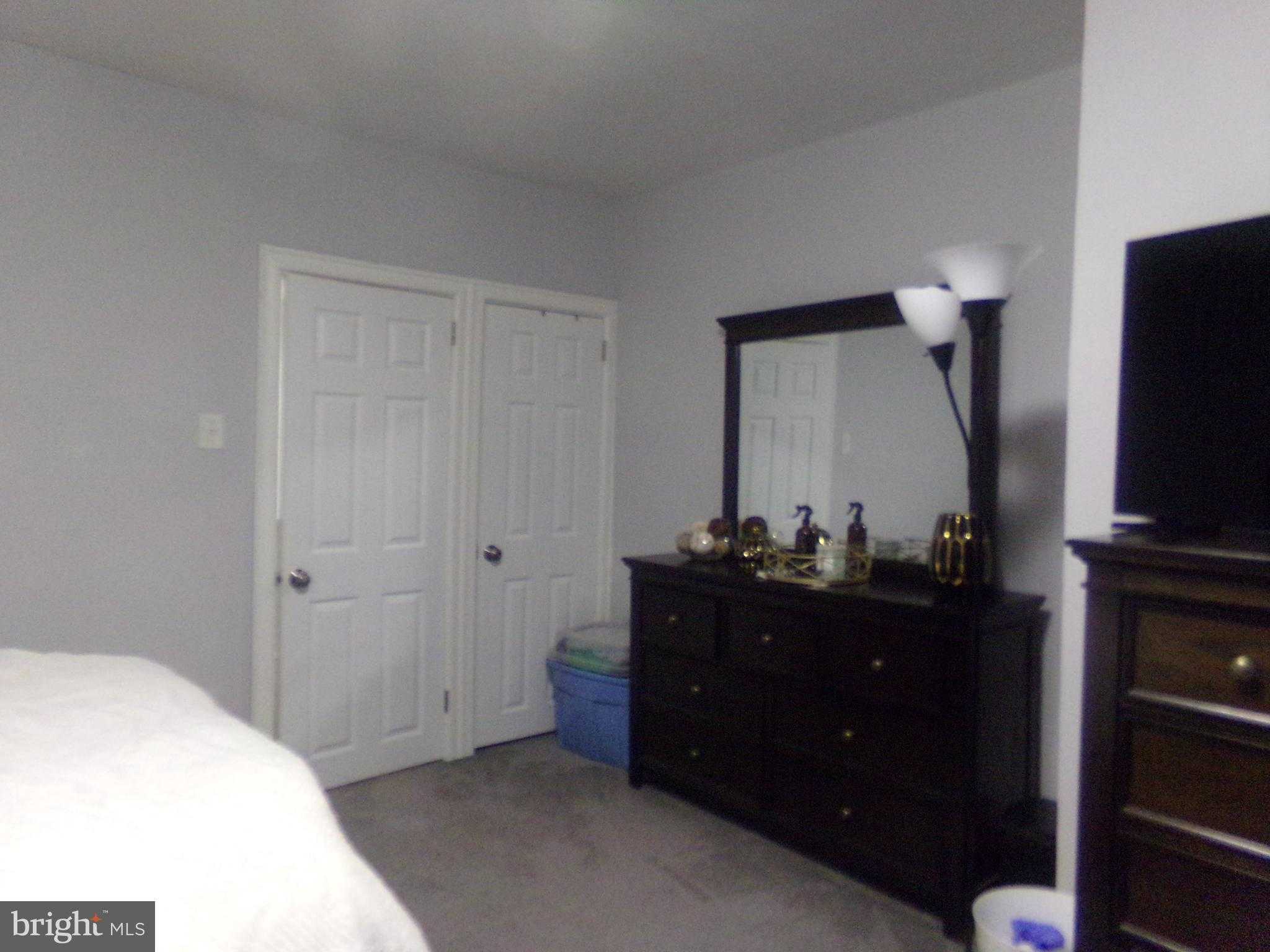 160 Linton St photo 25