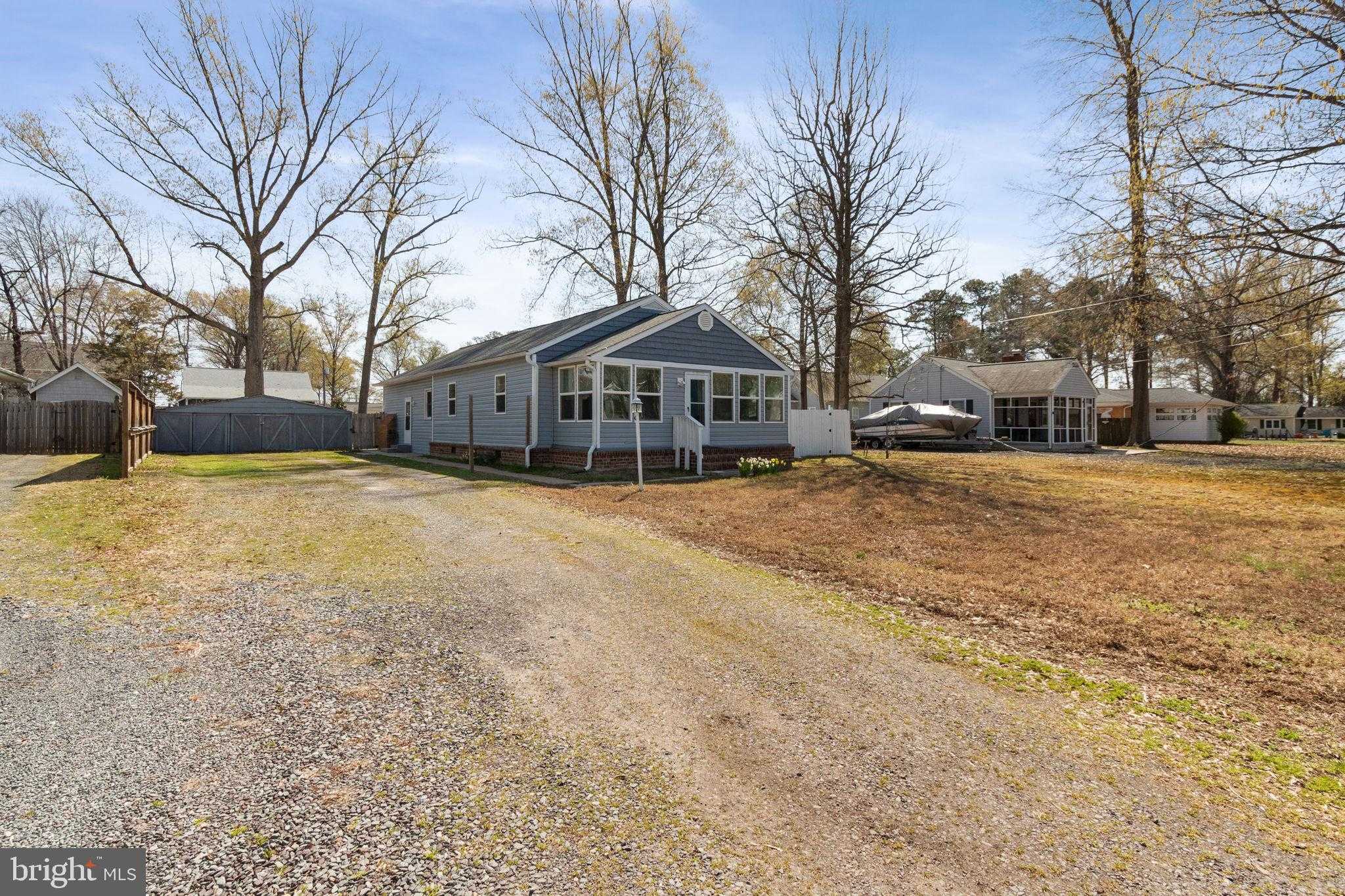 1216 Marshall Ave photo 4