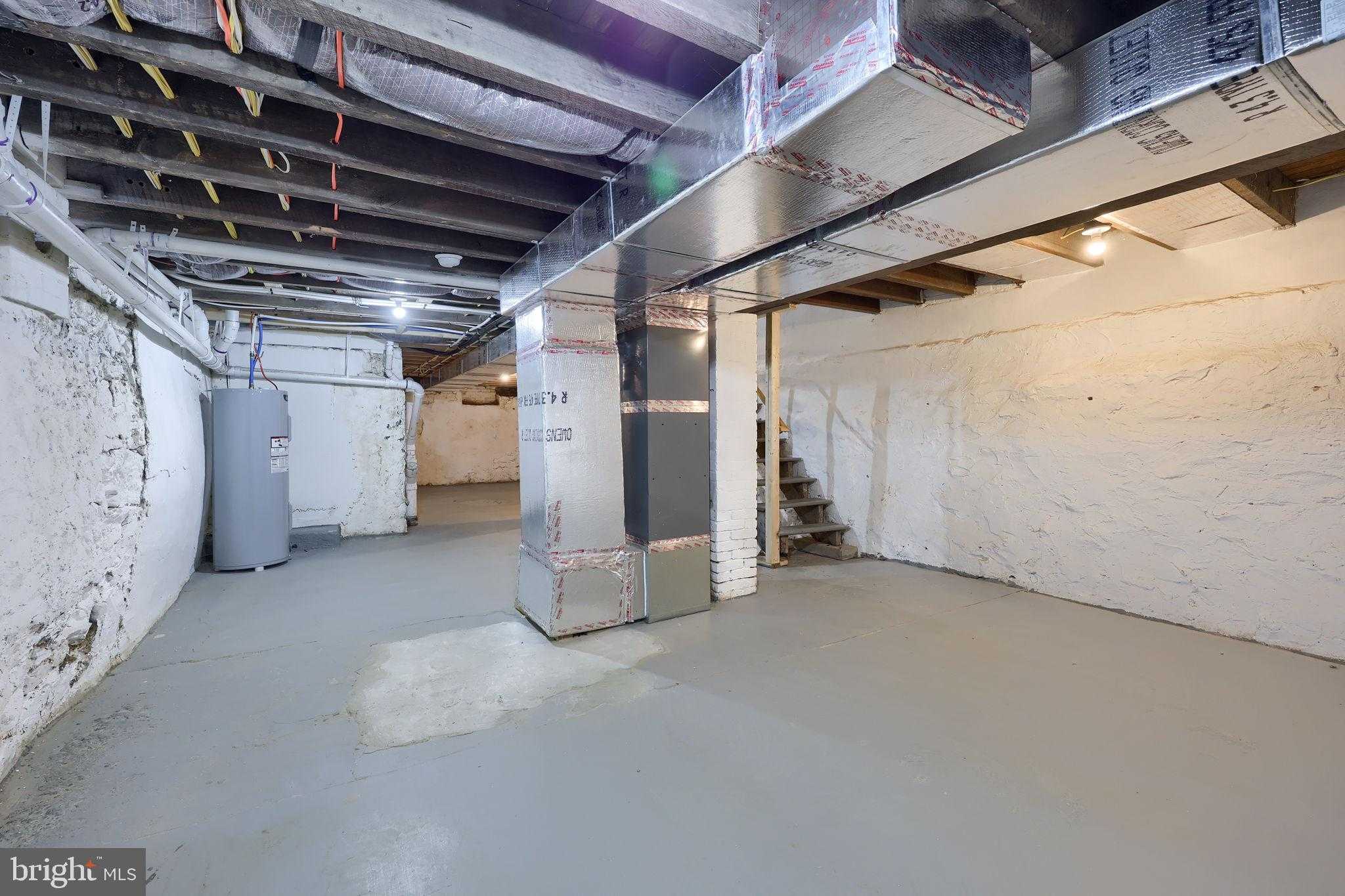 549 Rockland St photo 41