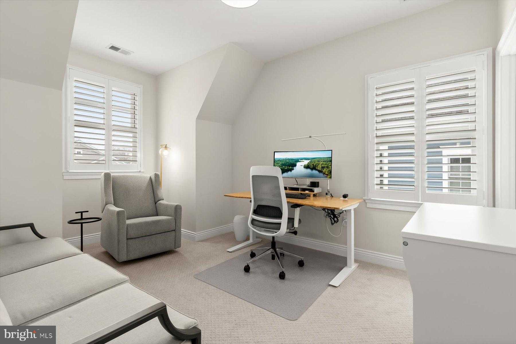 311 Grove Ave Apt C photo 38