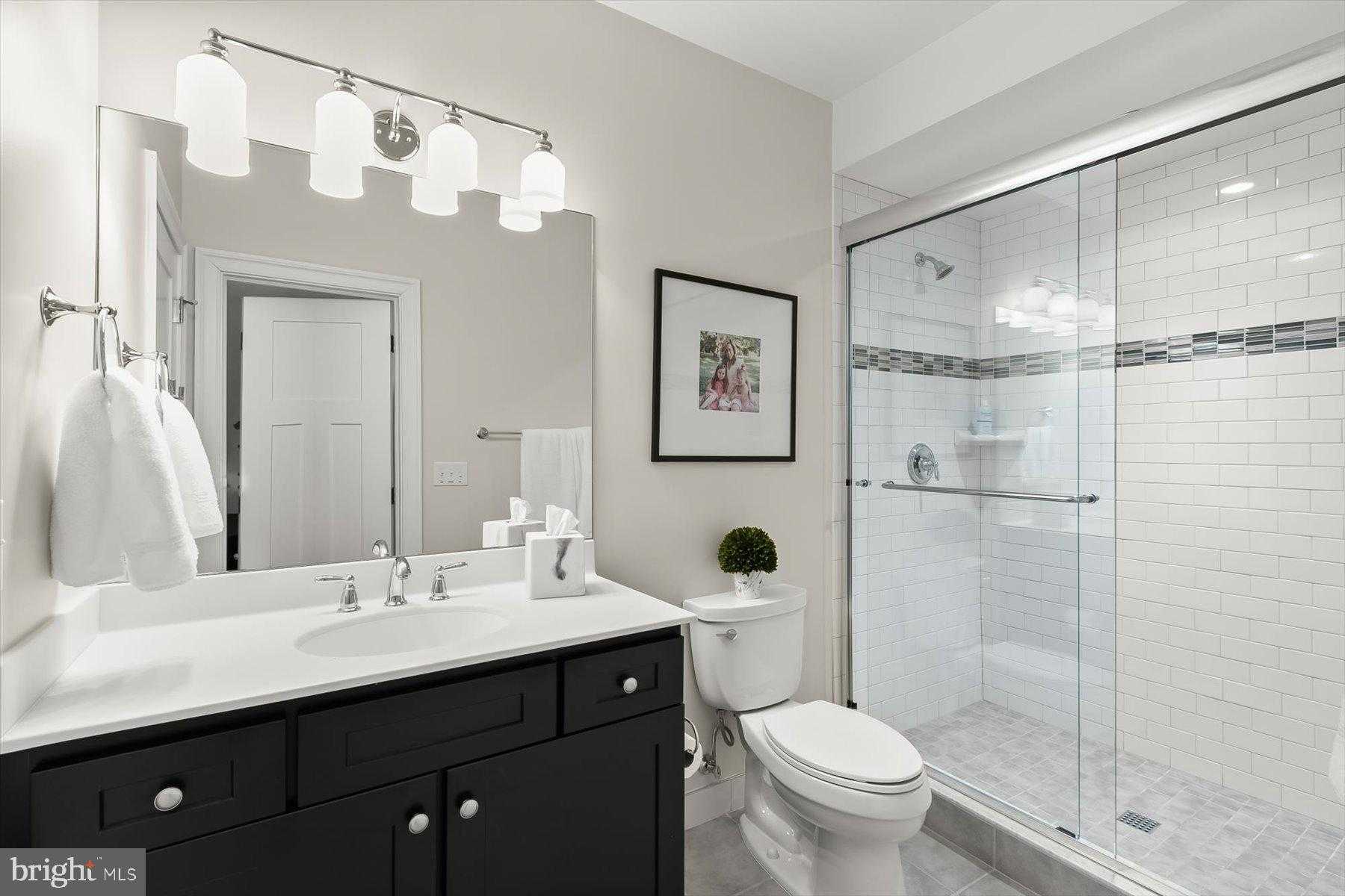 311 Grove Ave Apt C photo 48