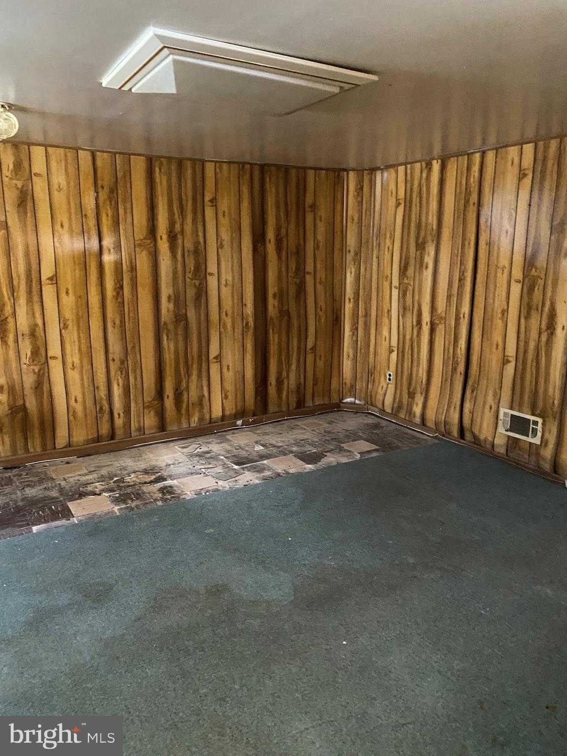 5516 Seward Ave photo 16