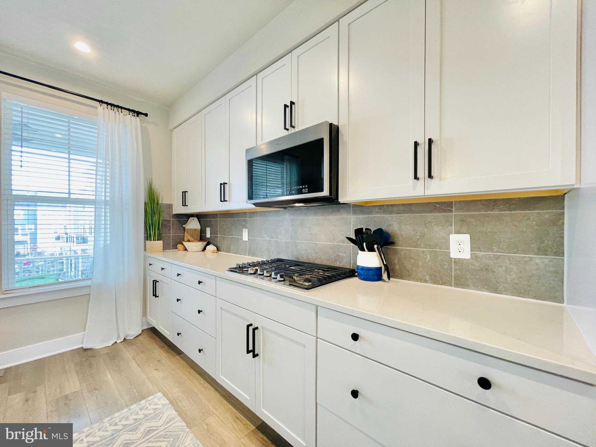 1470 Meadowlark Glen Rd photo 5