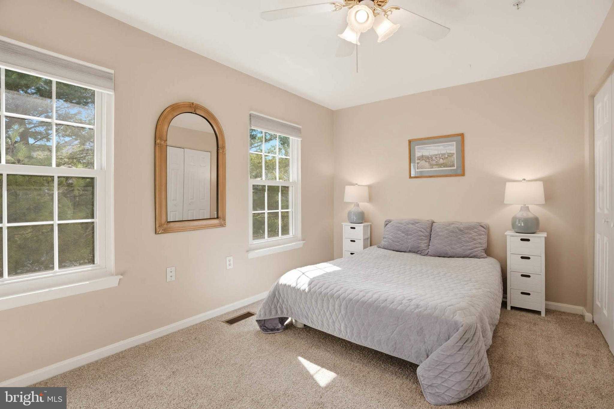 1318 Hampshire Dr # D photo 22