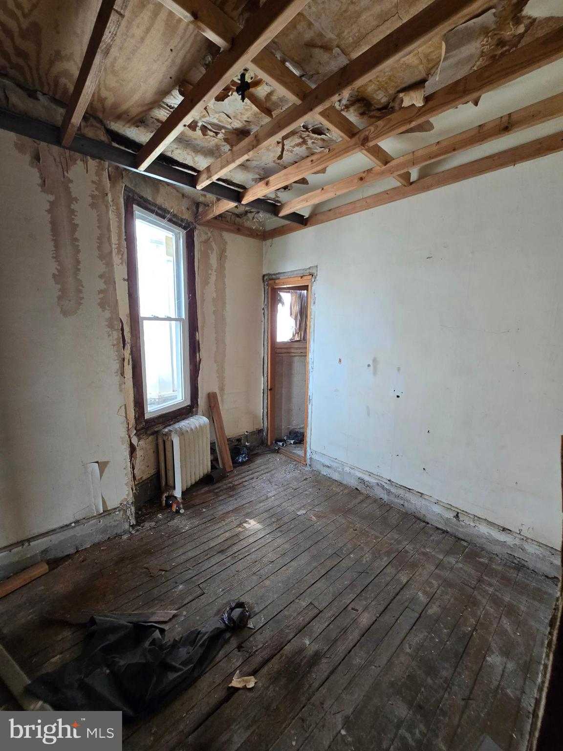 1258 N 57th St photo 37