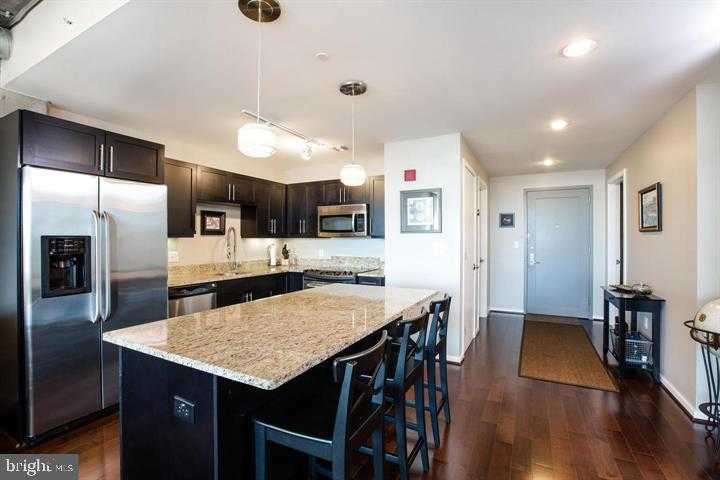 1200 Steuart St Unit 428 photo 4