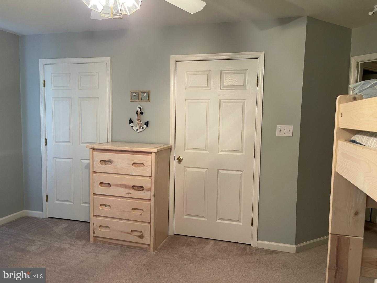 51 Newport Dr photo 27