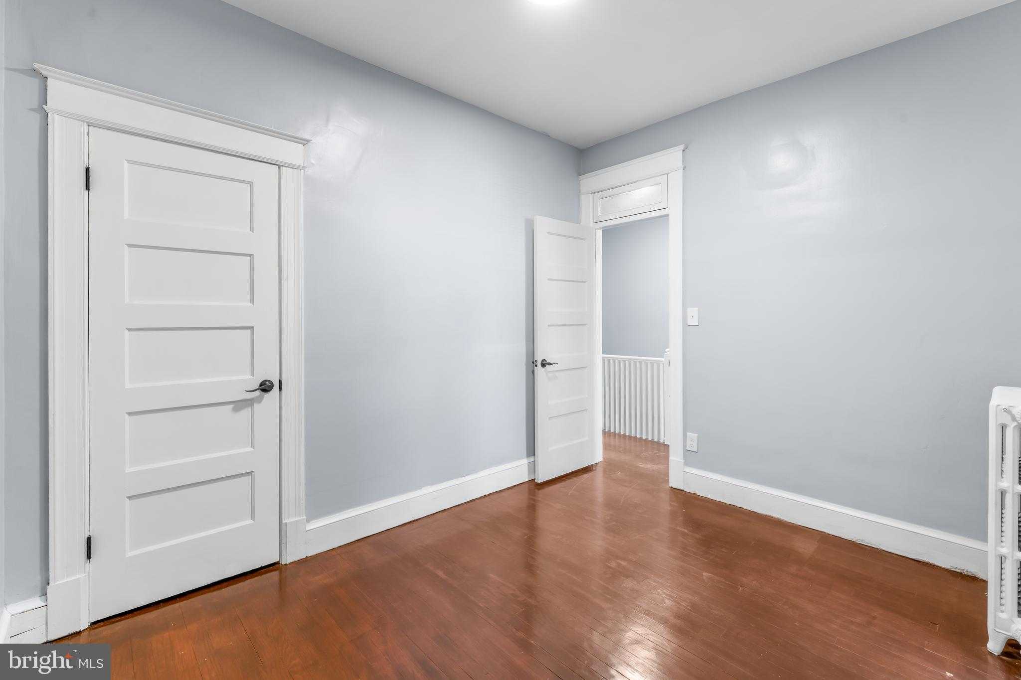 325 Madison St NW photo 30