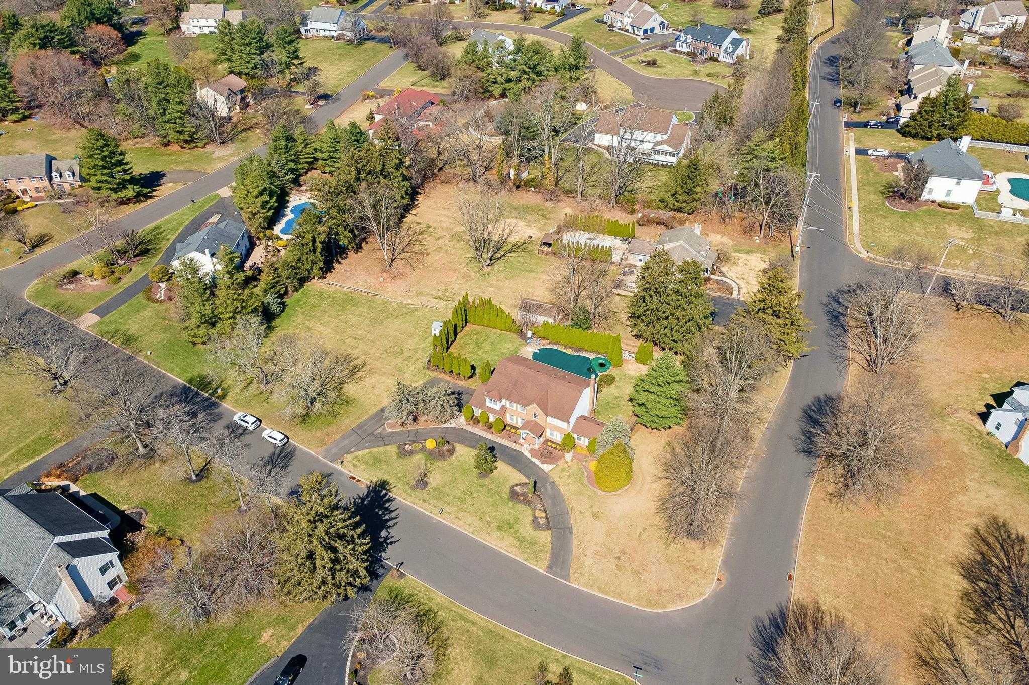 137 Briarwood Dr photo 50