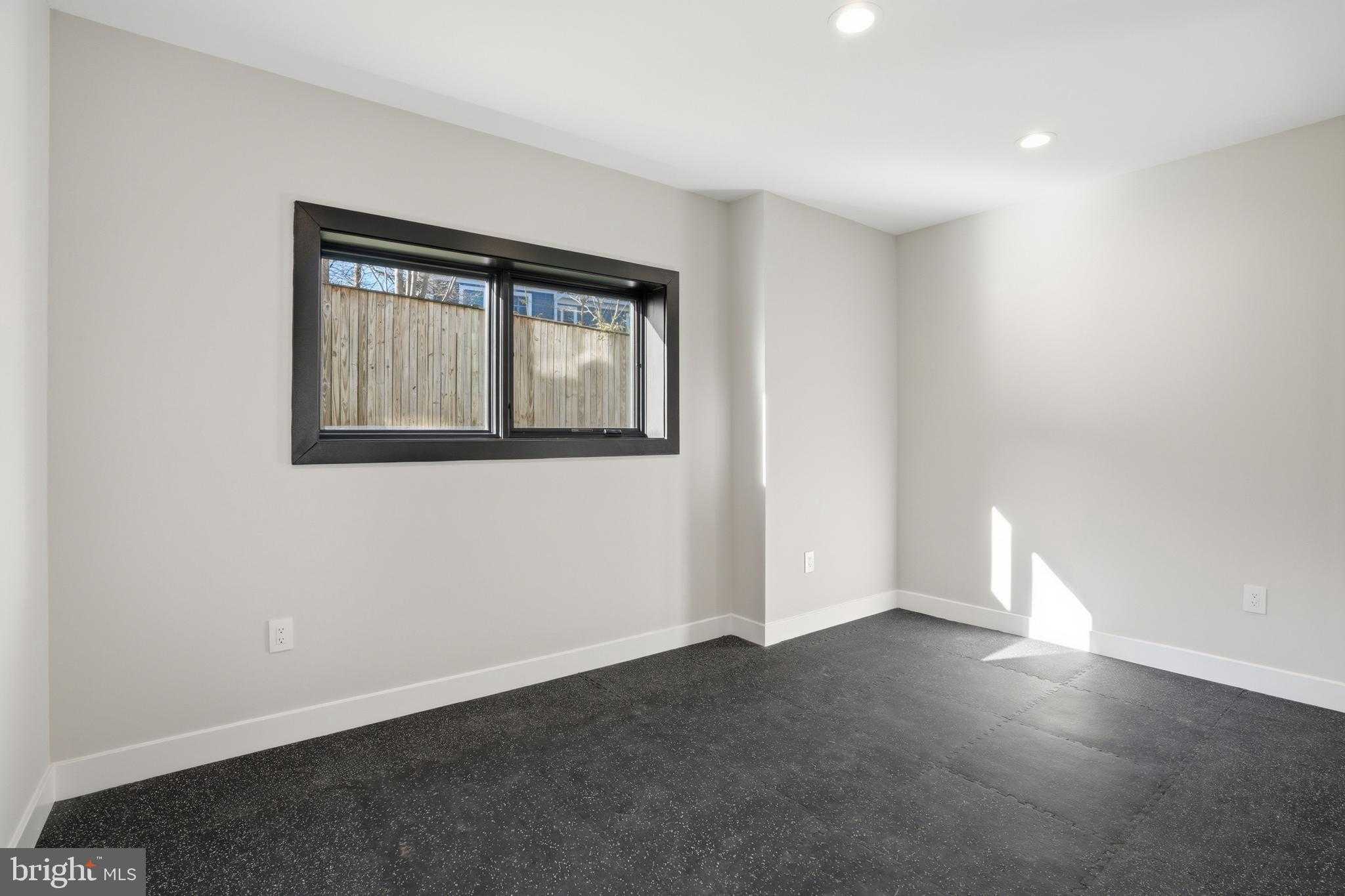 1805 Franklin Ave photo 76