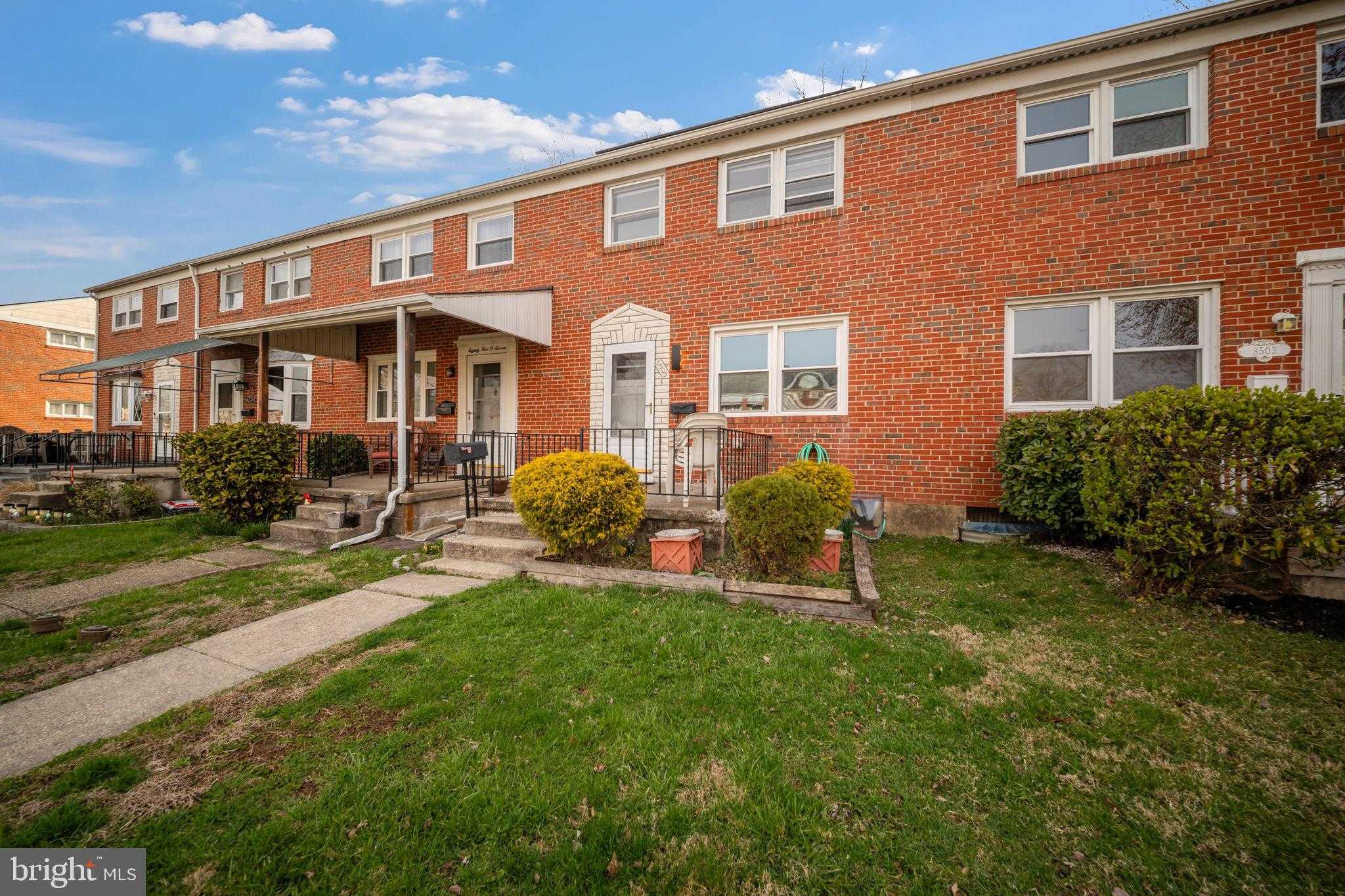 8505 Kings Ridge Rd photo 2