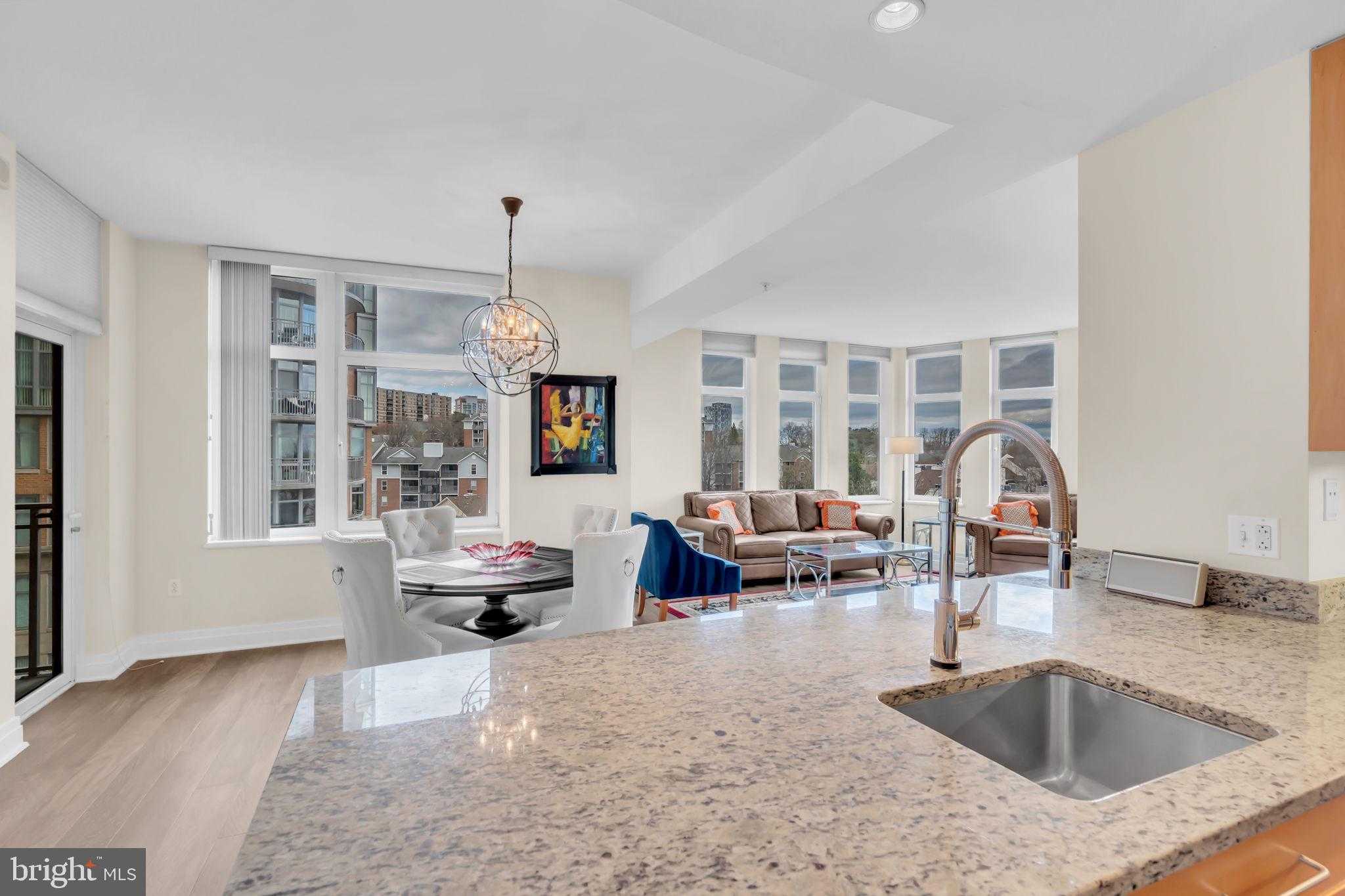 8220 Crestwood Heights Dr Apt 517 photo 9