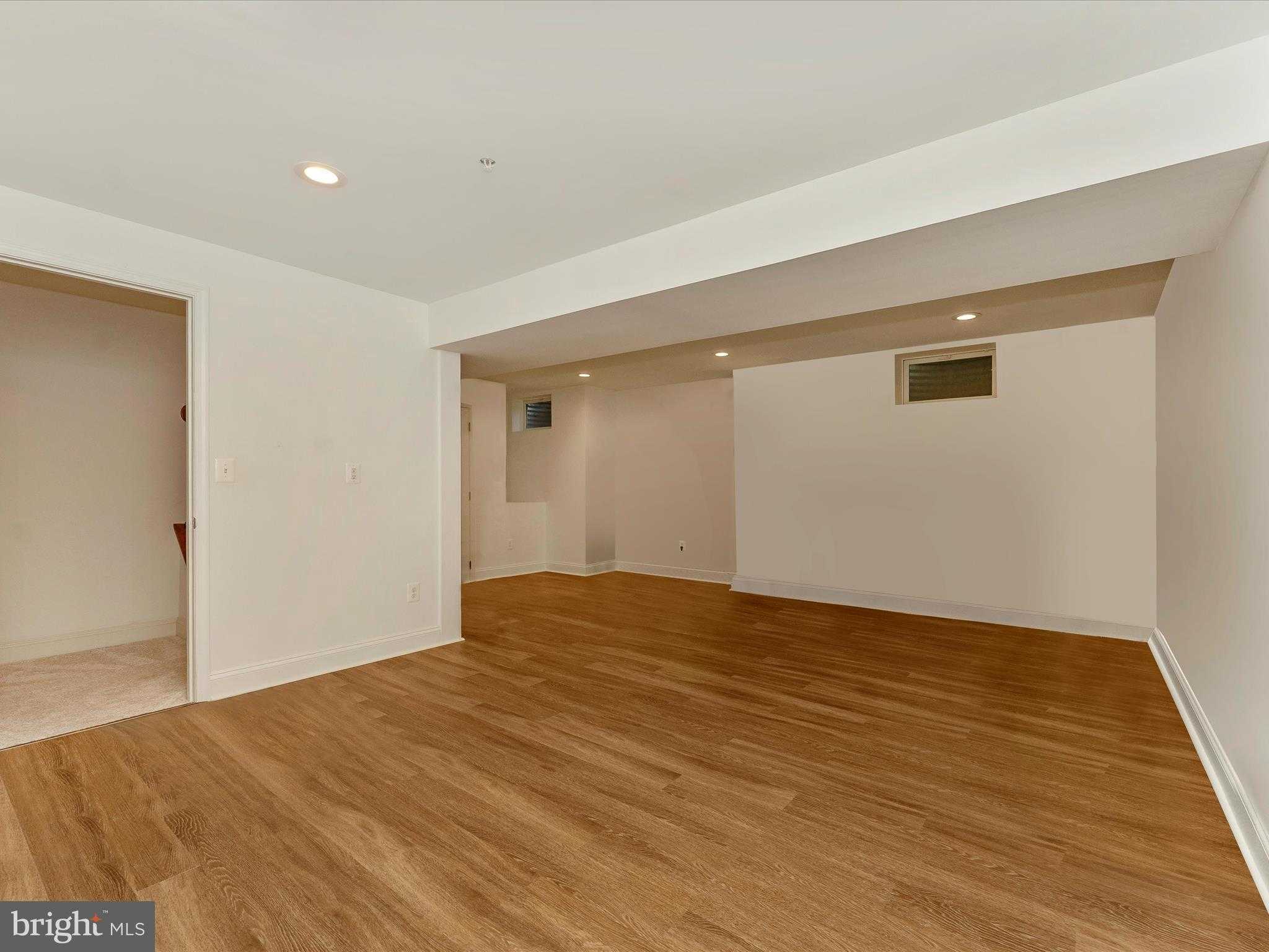 2507 Island Grove Blvd photo 35