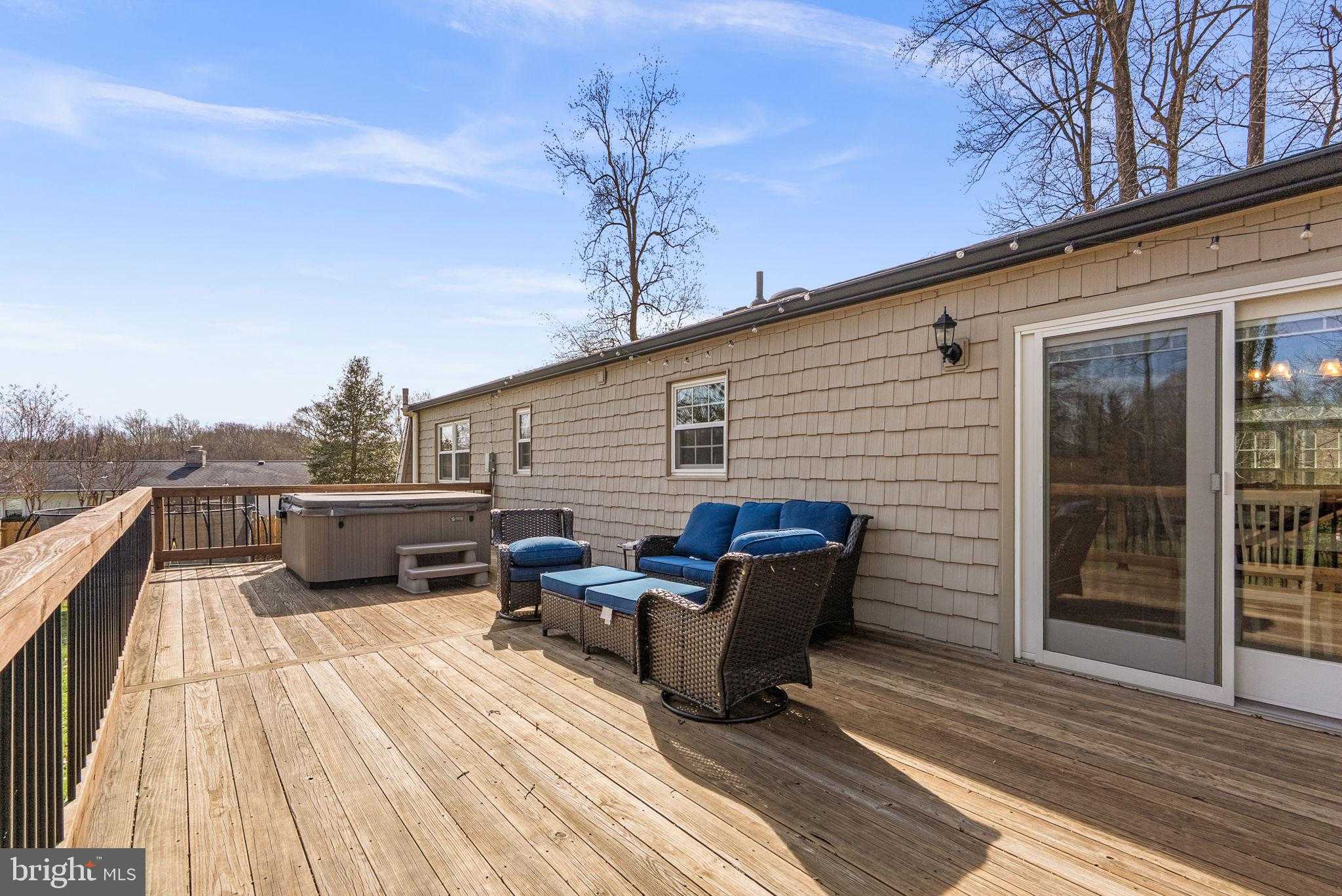 712 Petersburg Rd photo 28