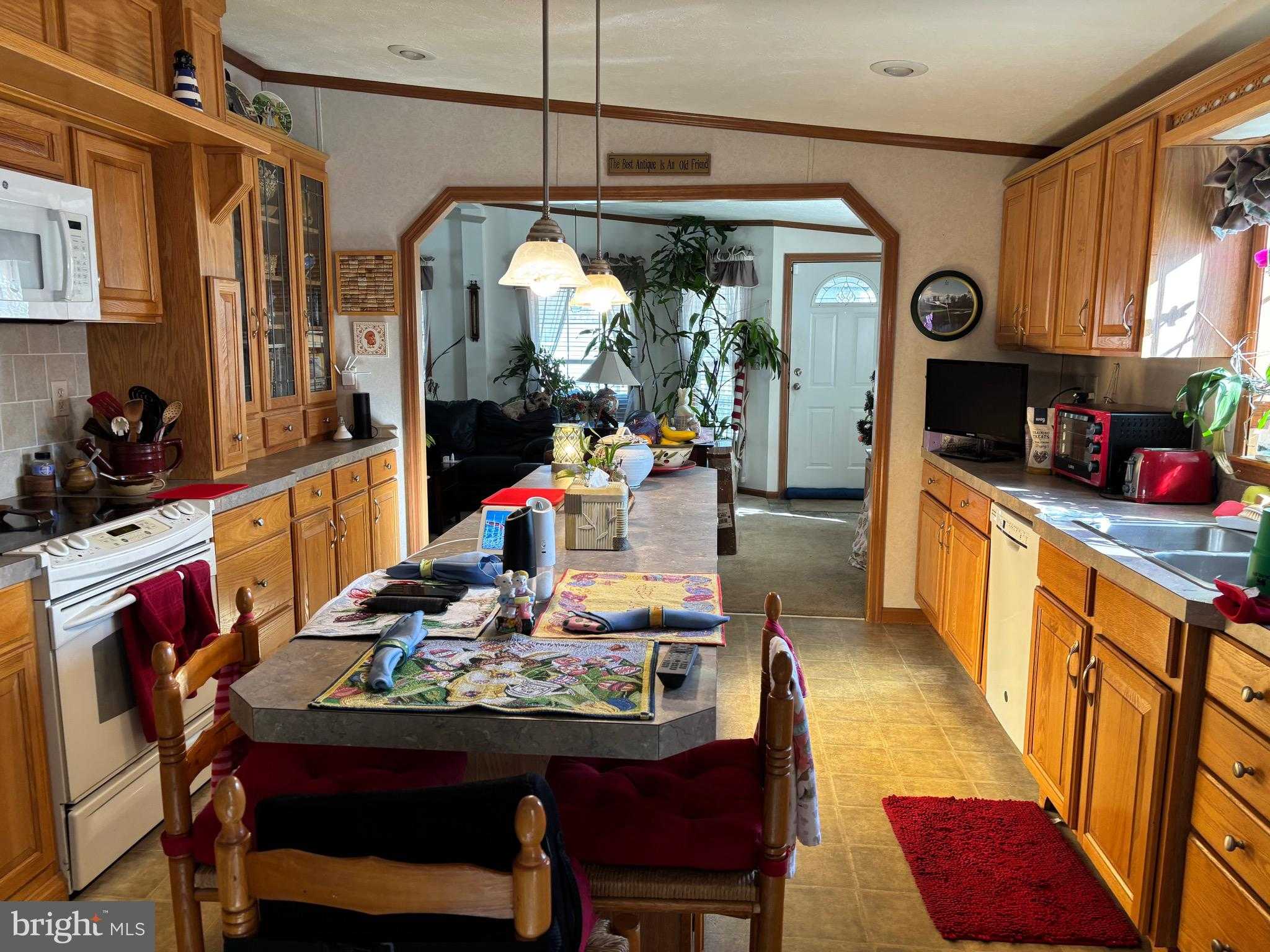 611 Farmland Way photo 15