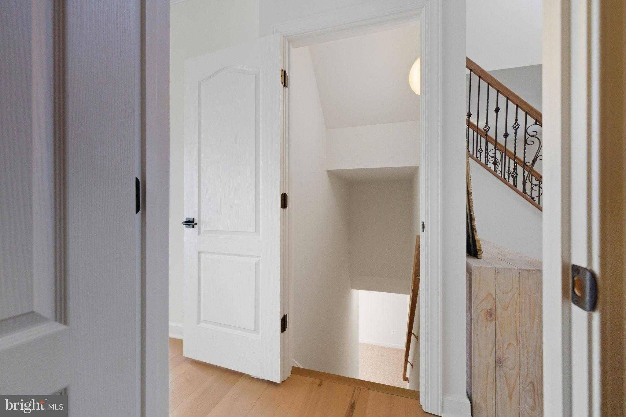 301 Kingdom Dr photo 71