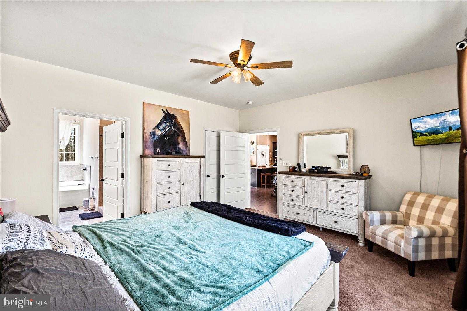 6010 Harts Run photo 13