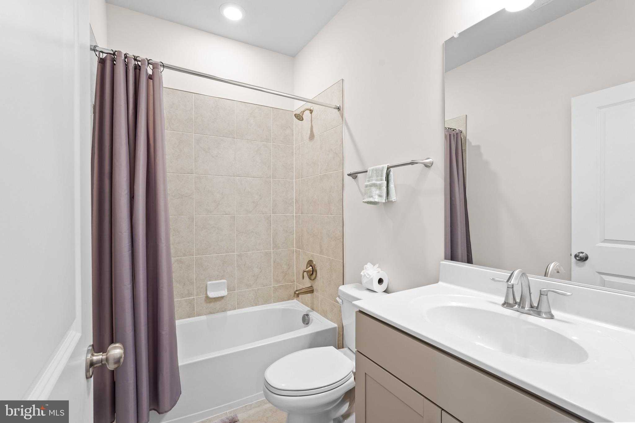 127 Rubens Dr photo 28