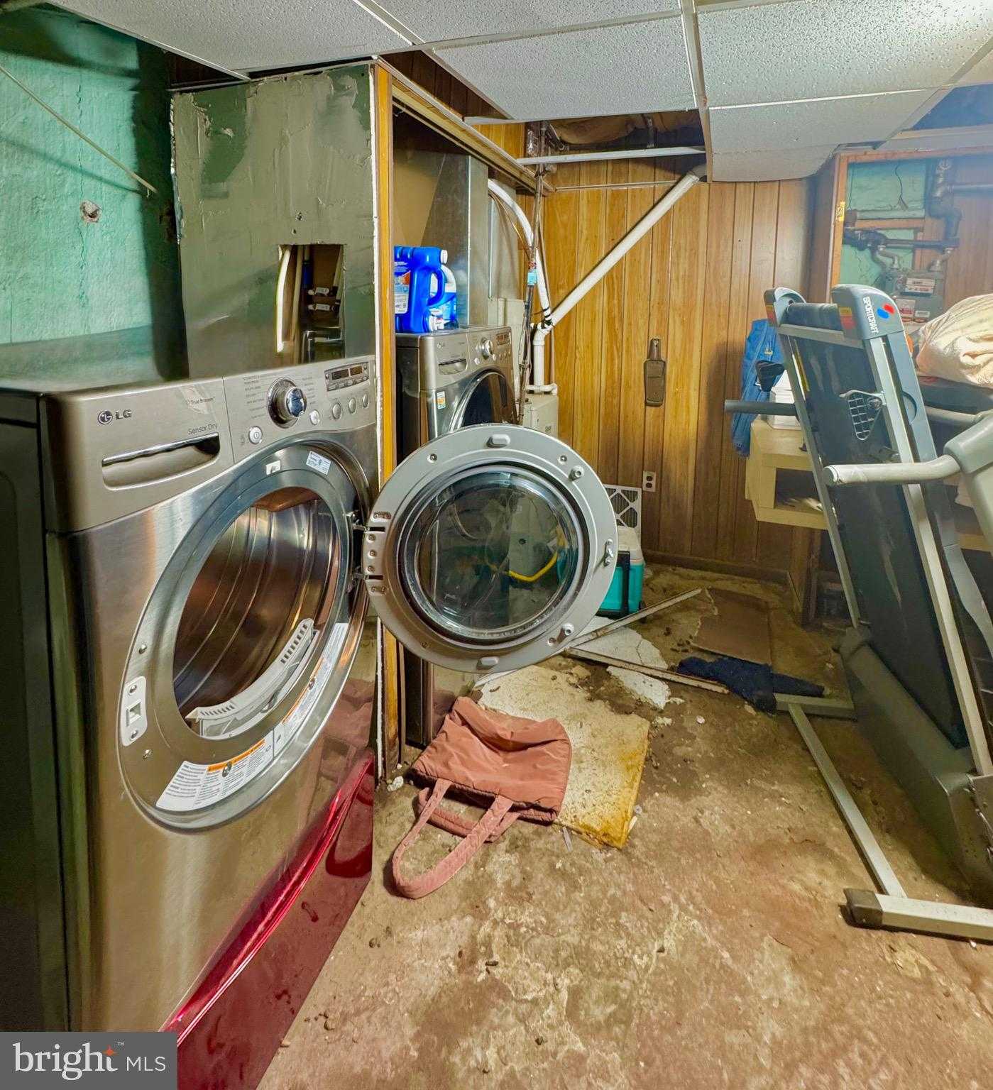 1534 S Corlies St photo 12