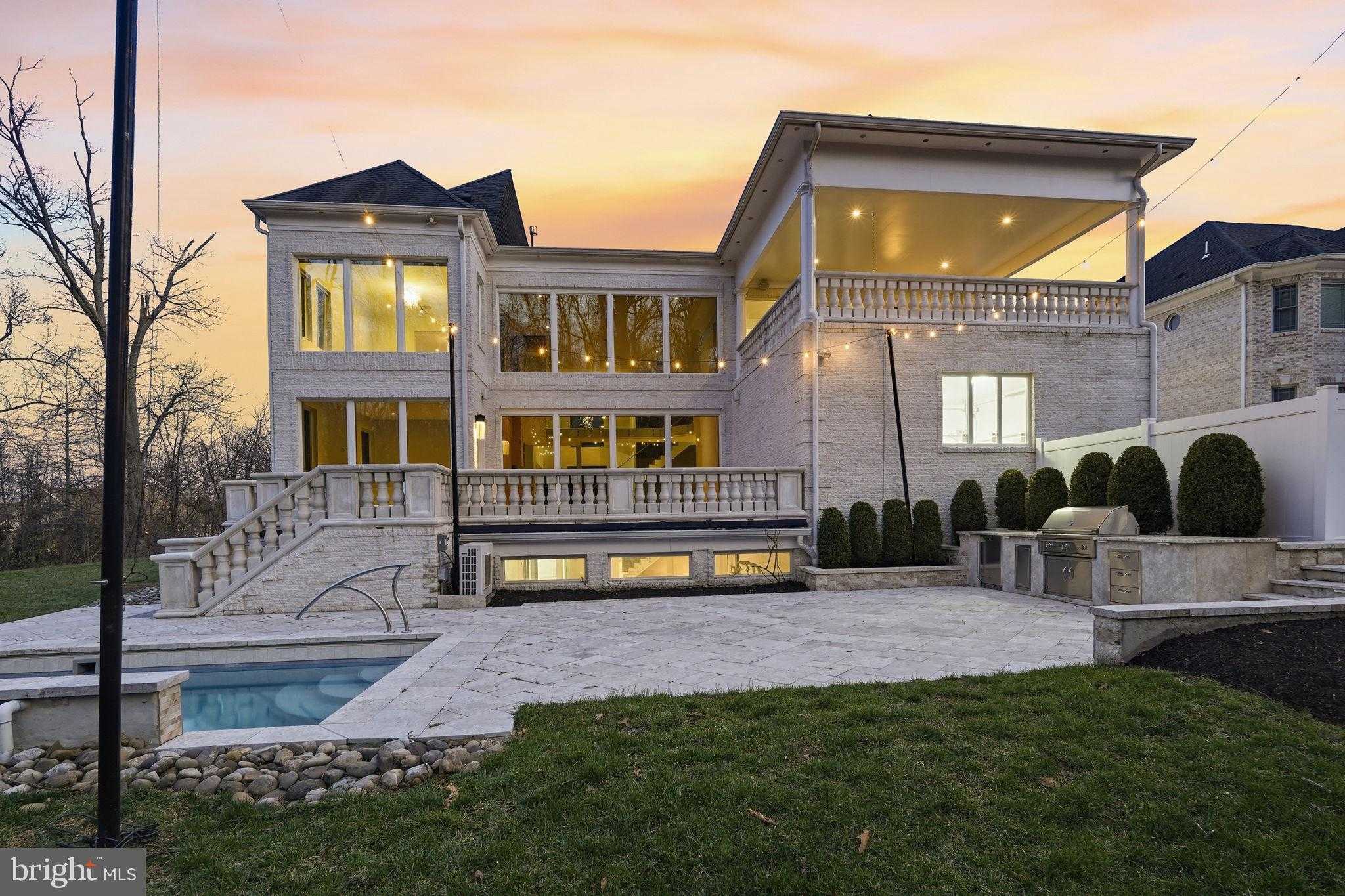 6600 Reserves Hill CT photo 2