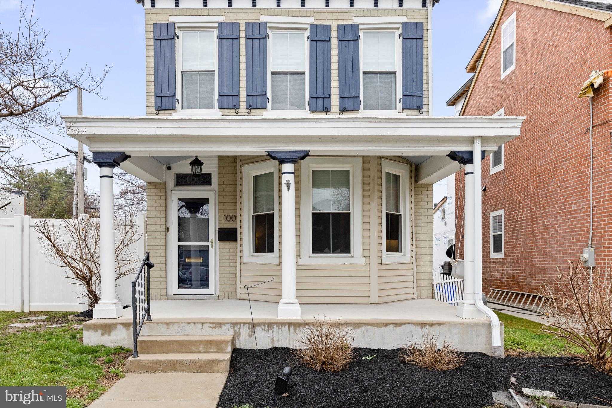 100 E 6th Ave photo 2