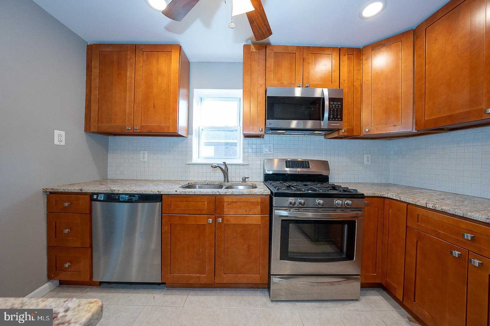 7608 Dicks Ave photo 11