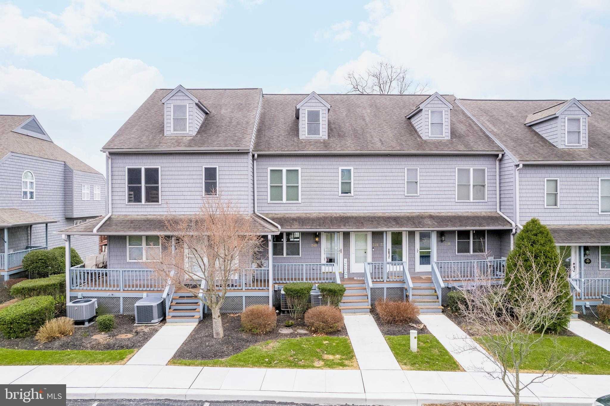 34 NE Isle Dr # B photo 2