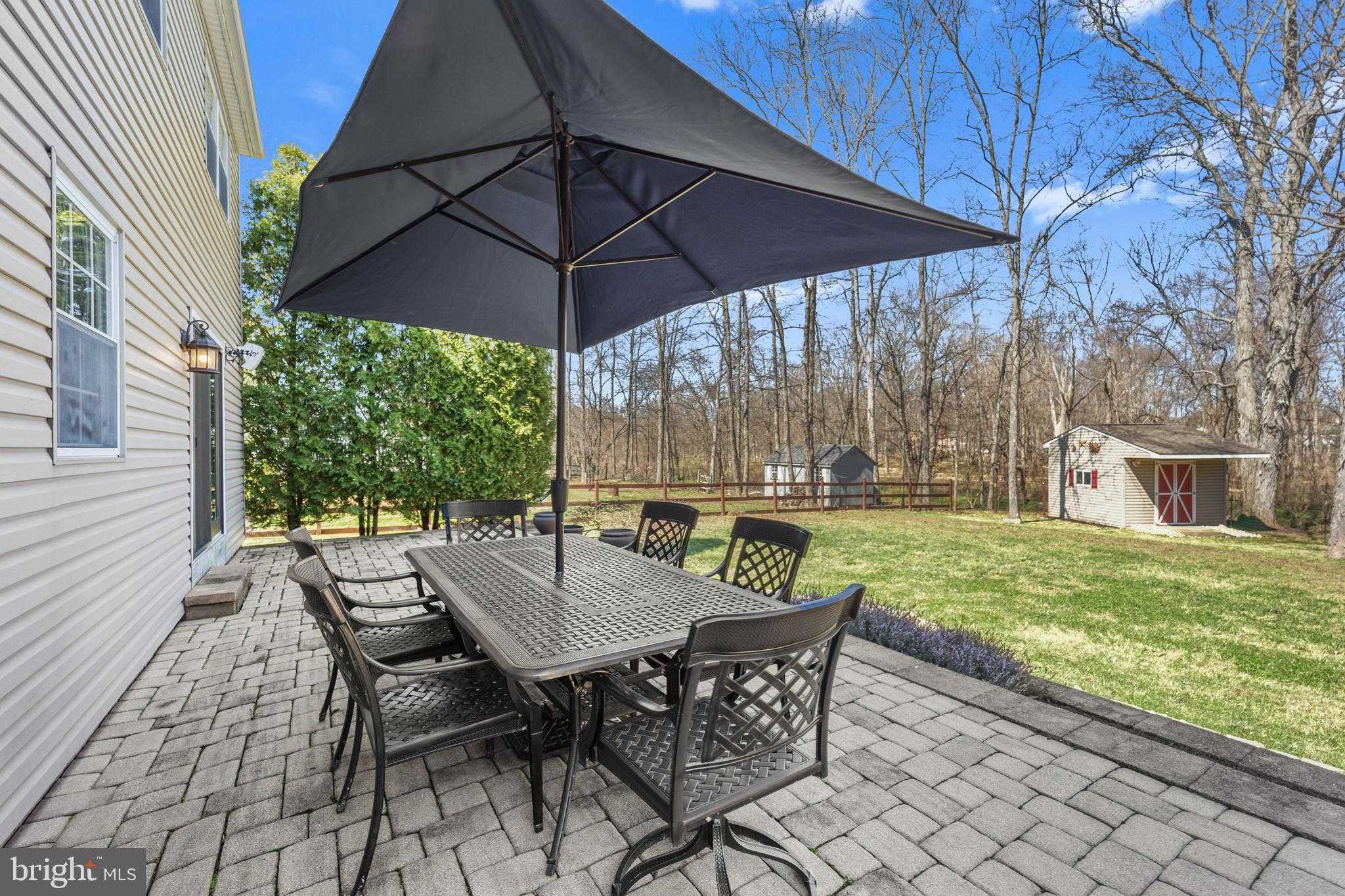 2288 Rebecca Dr photo 32