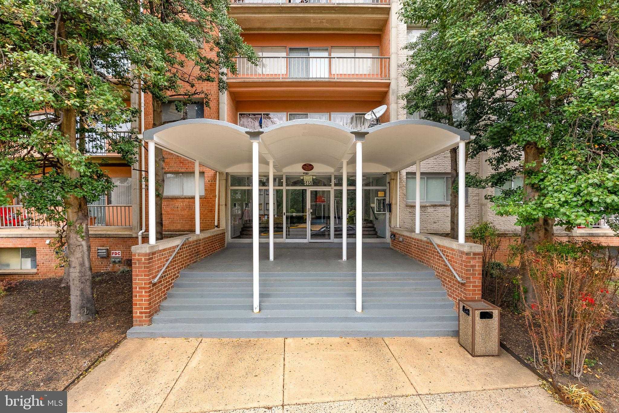5851 Quantrell Ave Apt 109, Alexandria