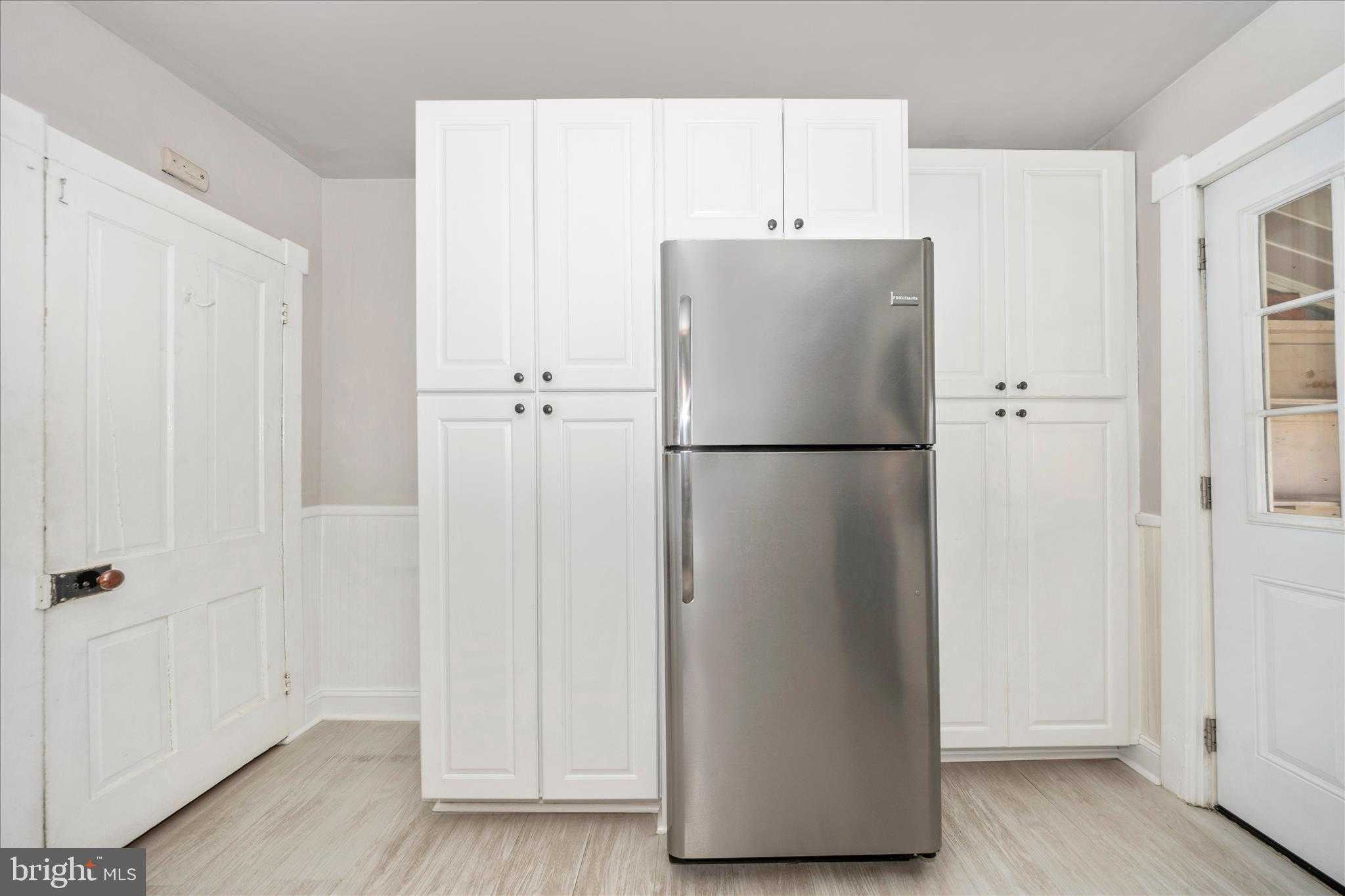 202 Maple Ave photo 14