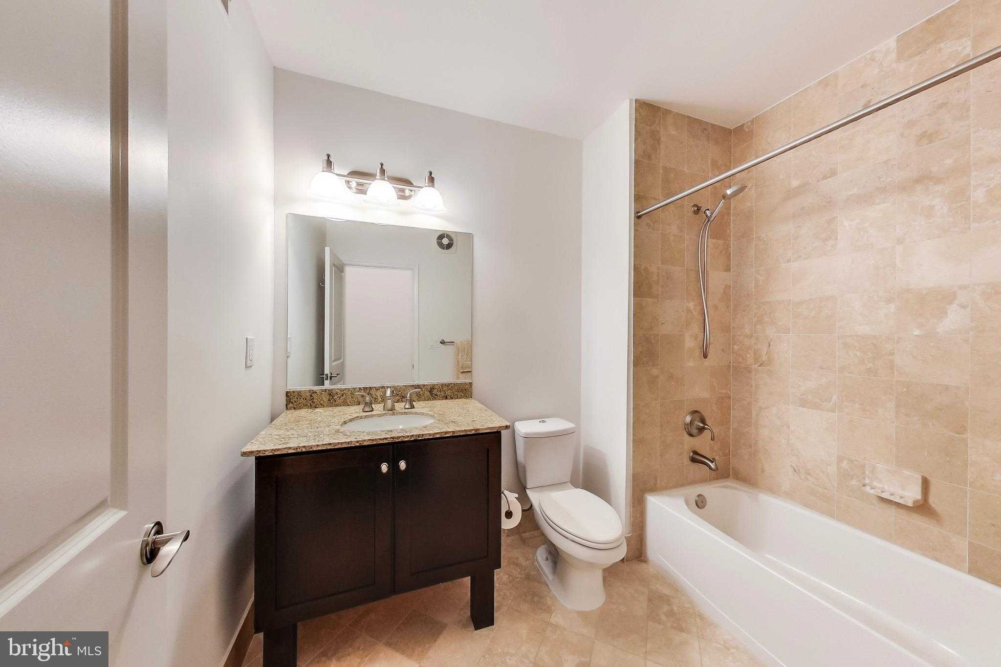 1418 N Rhodes St # B120 photo 30