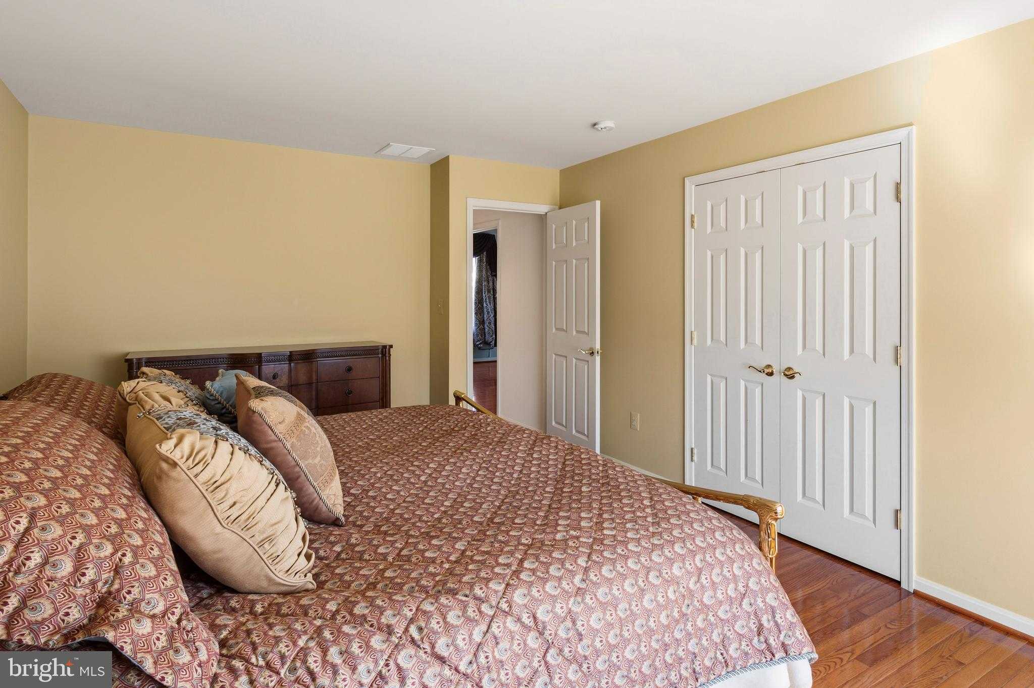 10013 Fall Rain Dr photo 38