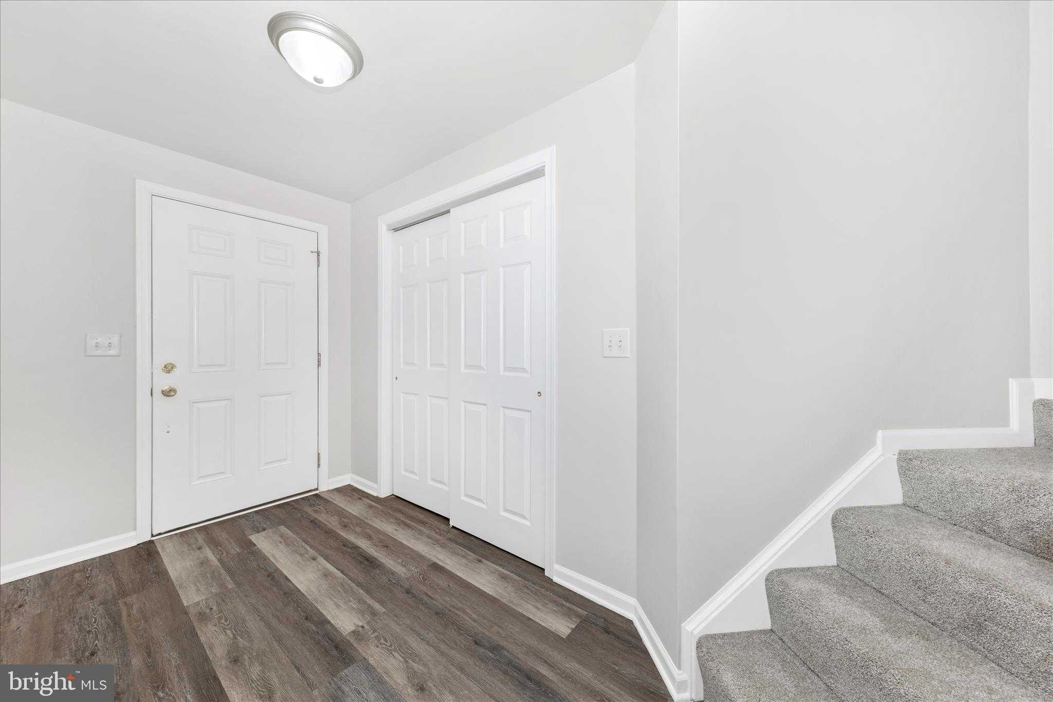 18 Zaharias Dr photo 2