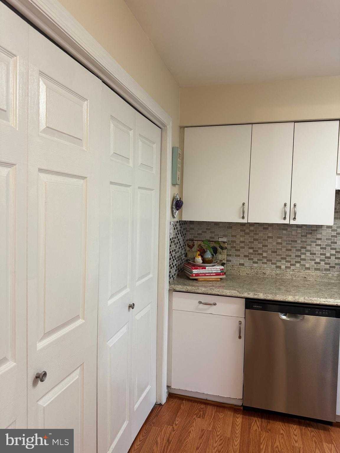 9730 Hagel Cir photo 7