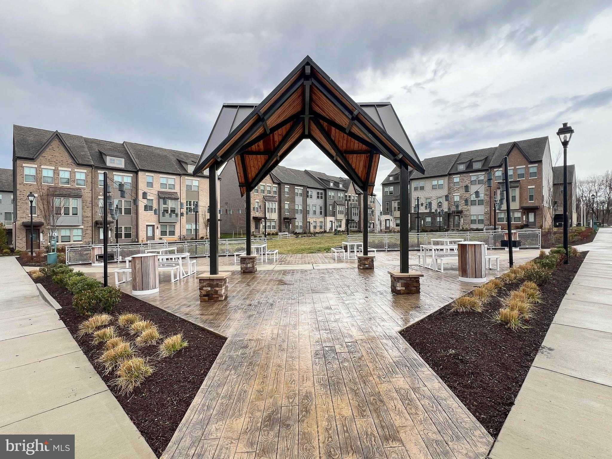 6907 Savannah Pkwy photo 33