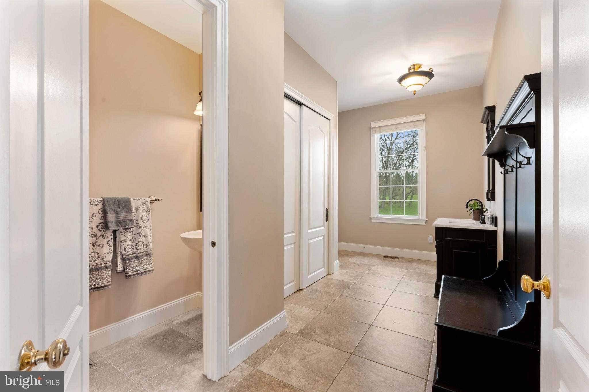 1036 Azlen Ln photo 29