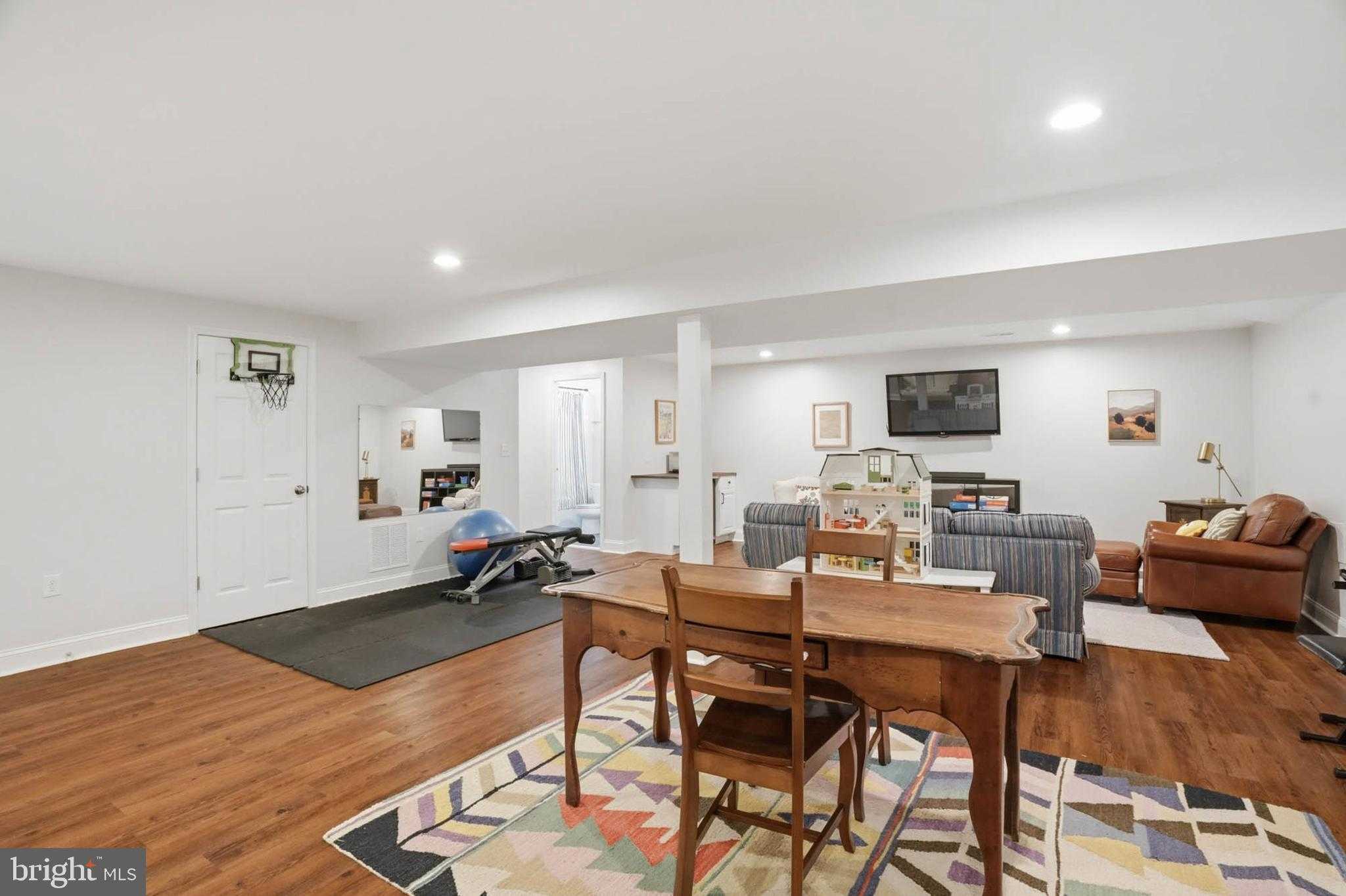 9304 Knoll Stone CT photo 28