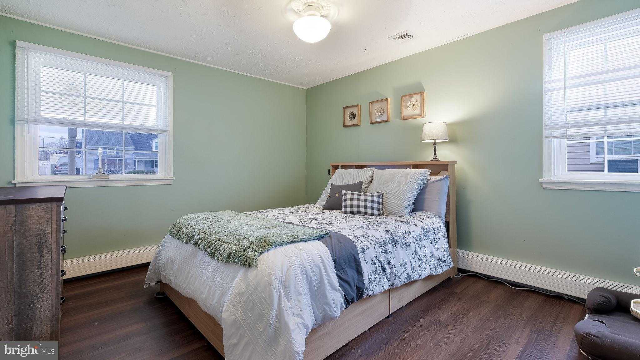 437 Newton Rd photo 13