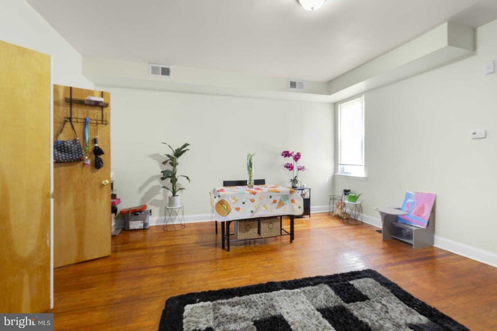 4014 Market St photo 16