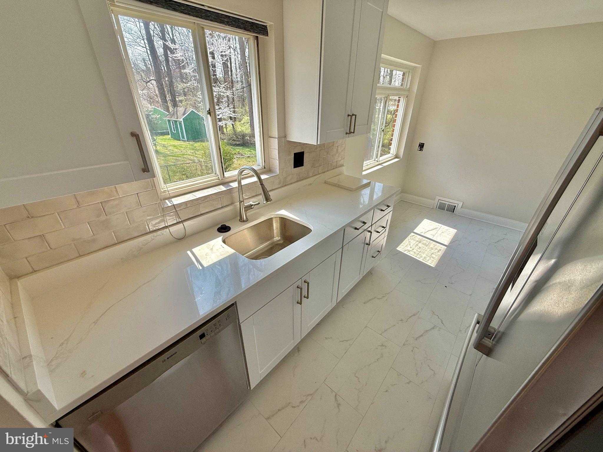 7401 Camp Alger Ave photo 11