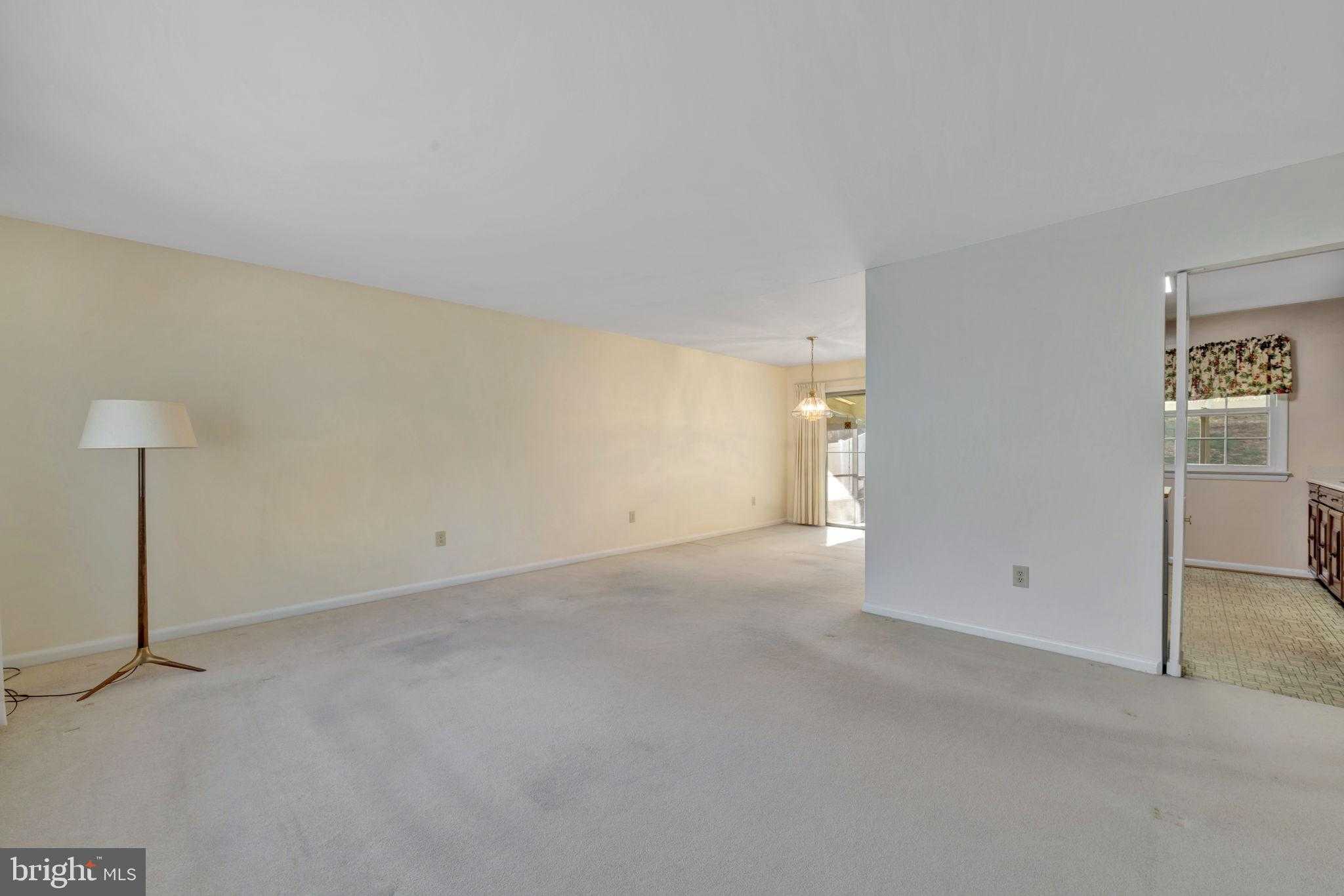 11319 Woodson Ave photo 15