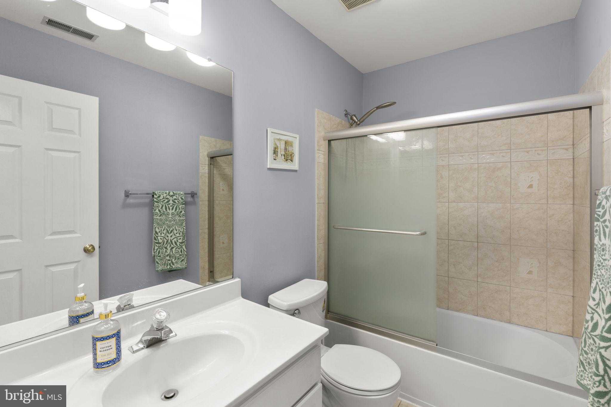 8746 Stonehouse Dr photo 17