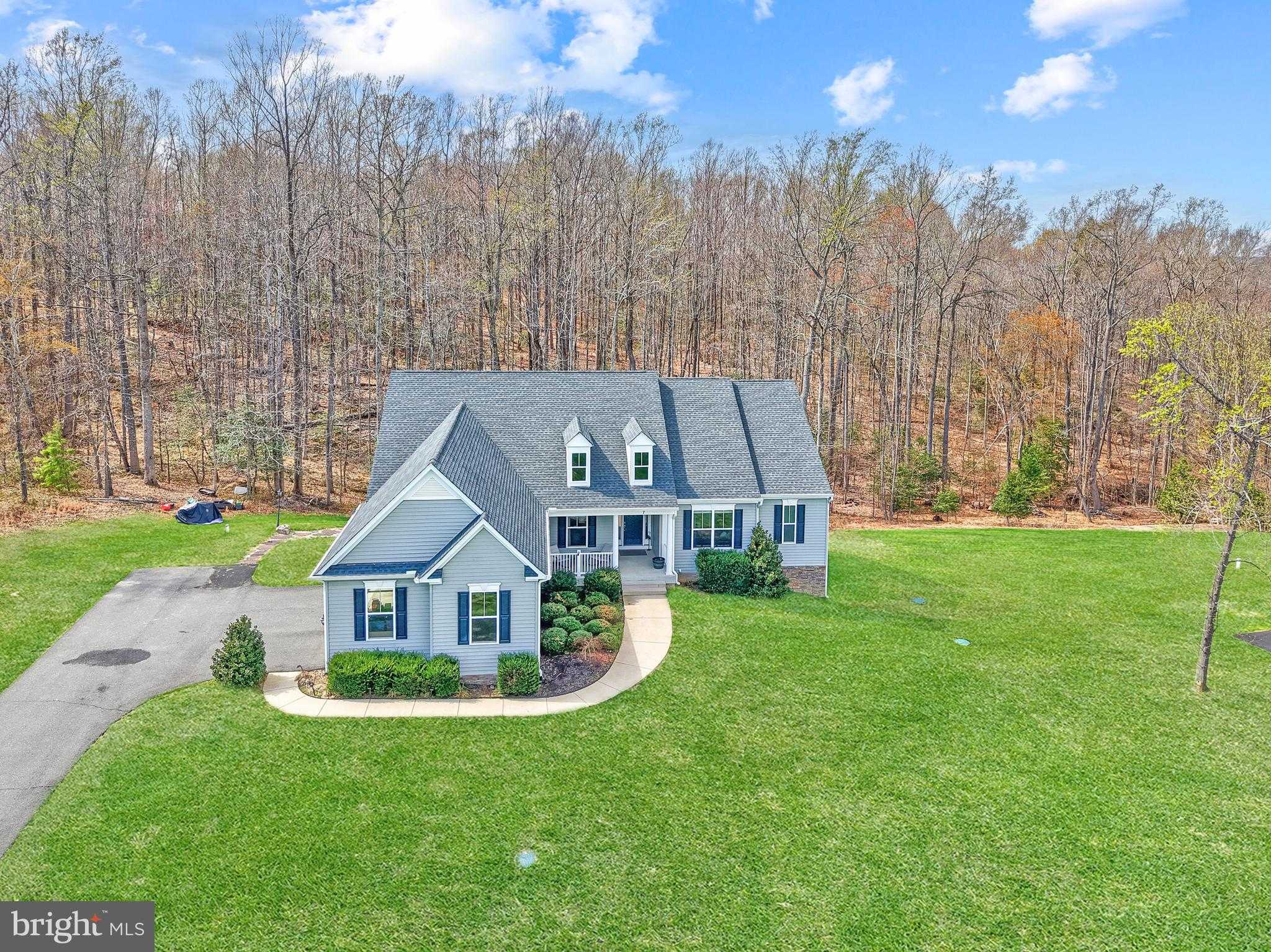 7 Cranes Bluff CT photo 2