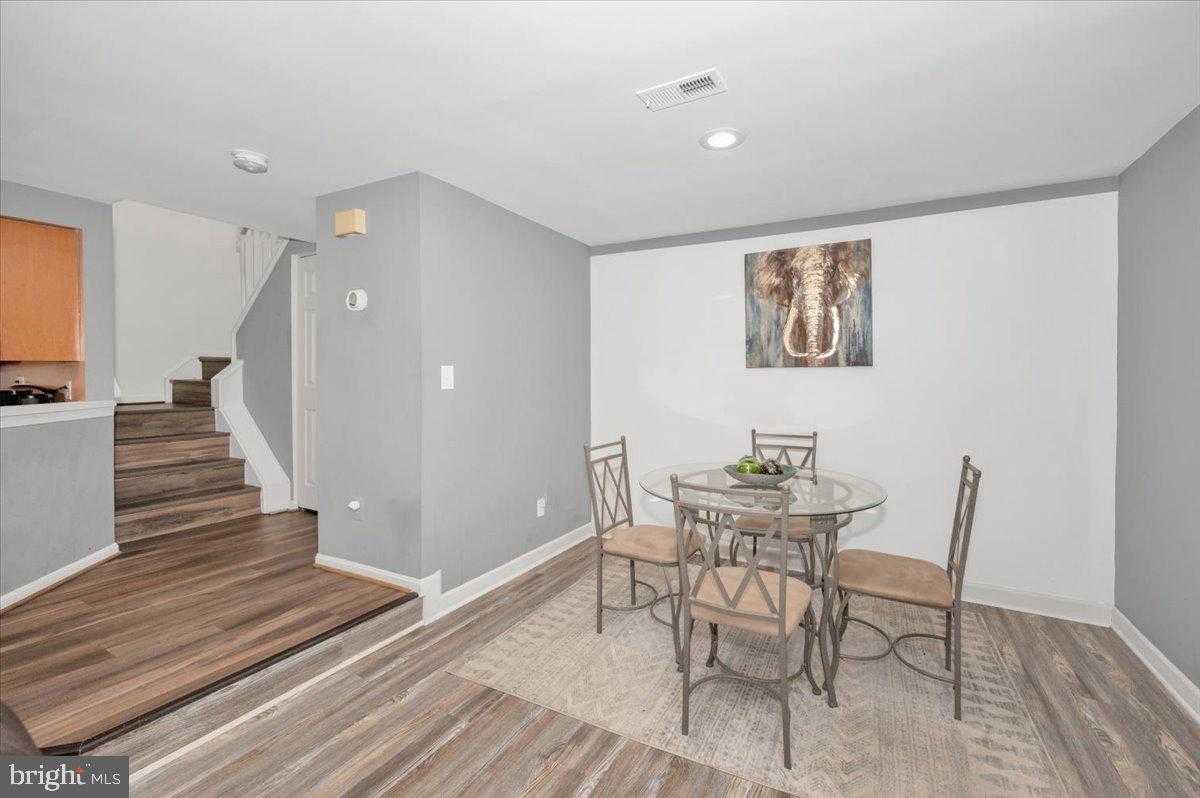 8724 Drexel Hill Pl photo 13